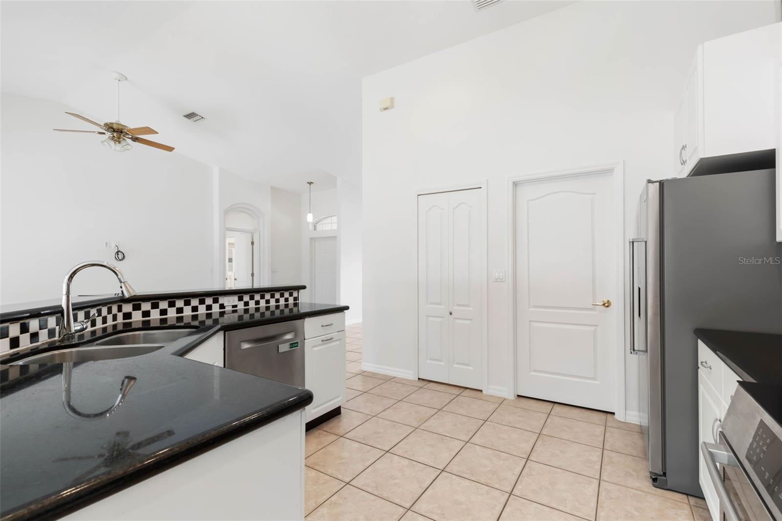 11 FIRETHORN LN, PALM COAST, FL, 32137