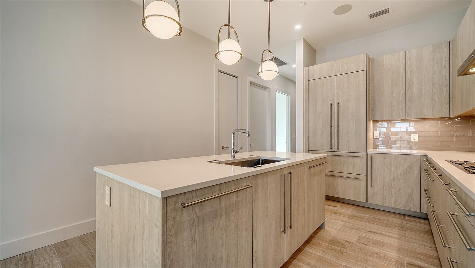 33 S PALM AVE #904, SARASOTA, FL, 34236