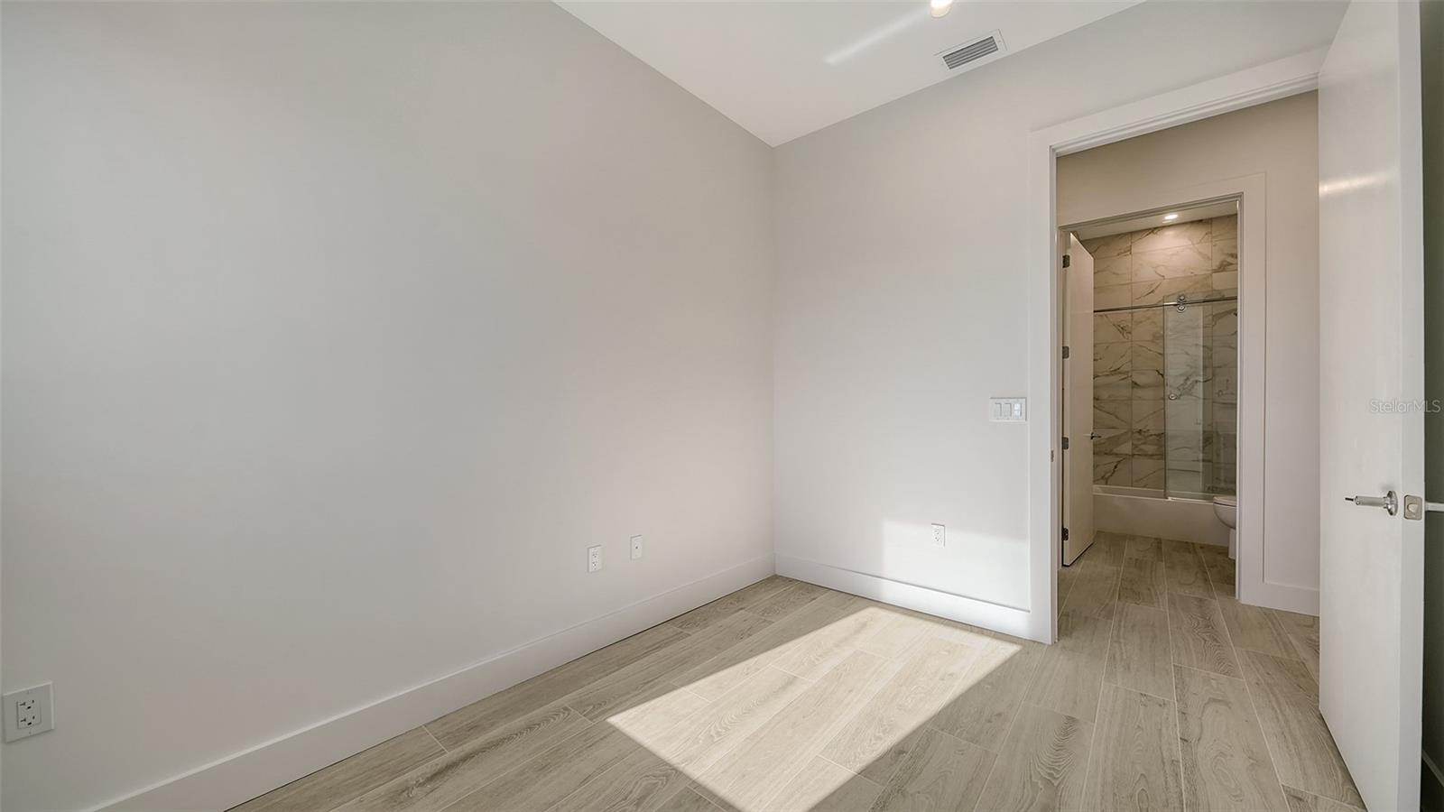 33 S PALM AVE #904, SARASOTA, FL, 34236