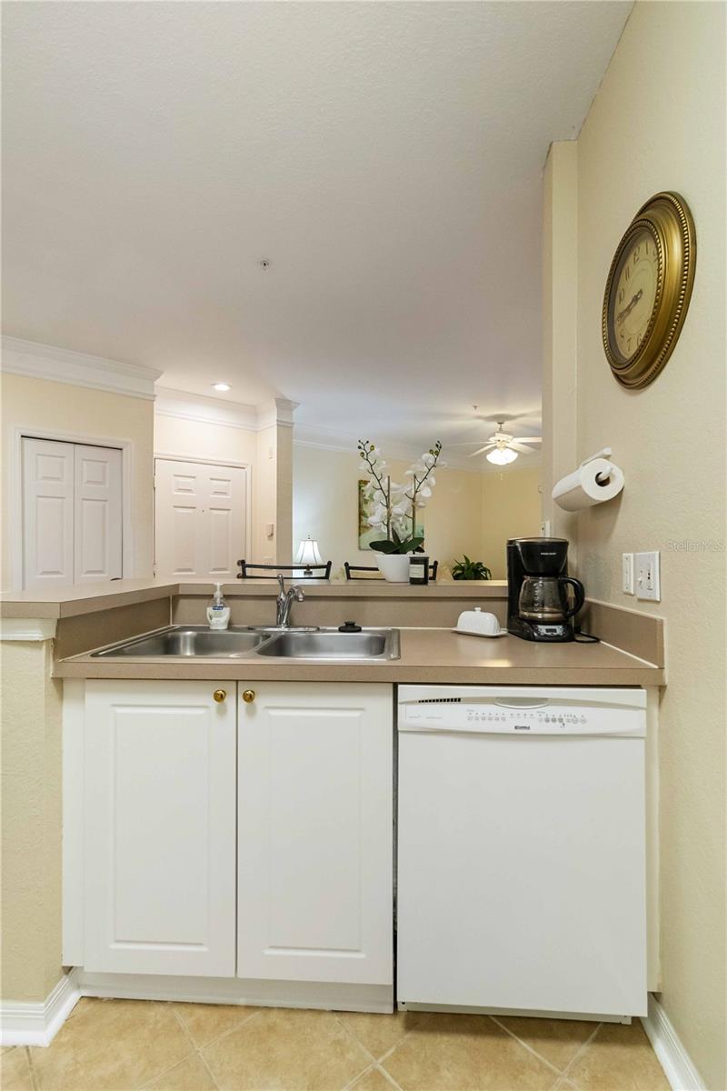 5180 NORTHRIDGE RD #211, SARASOTA, FL, 34238