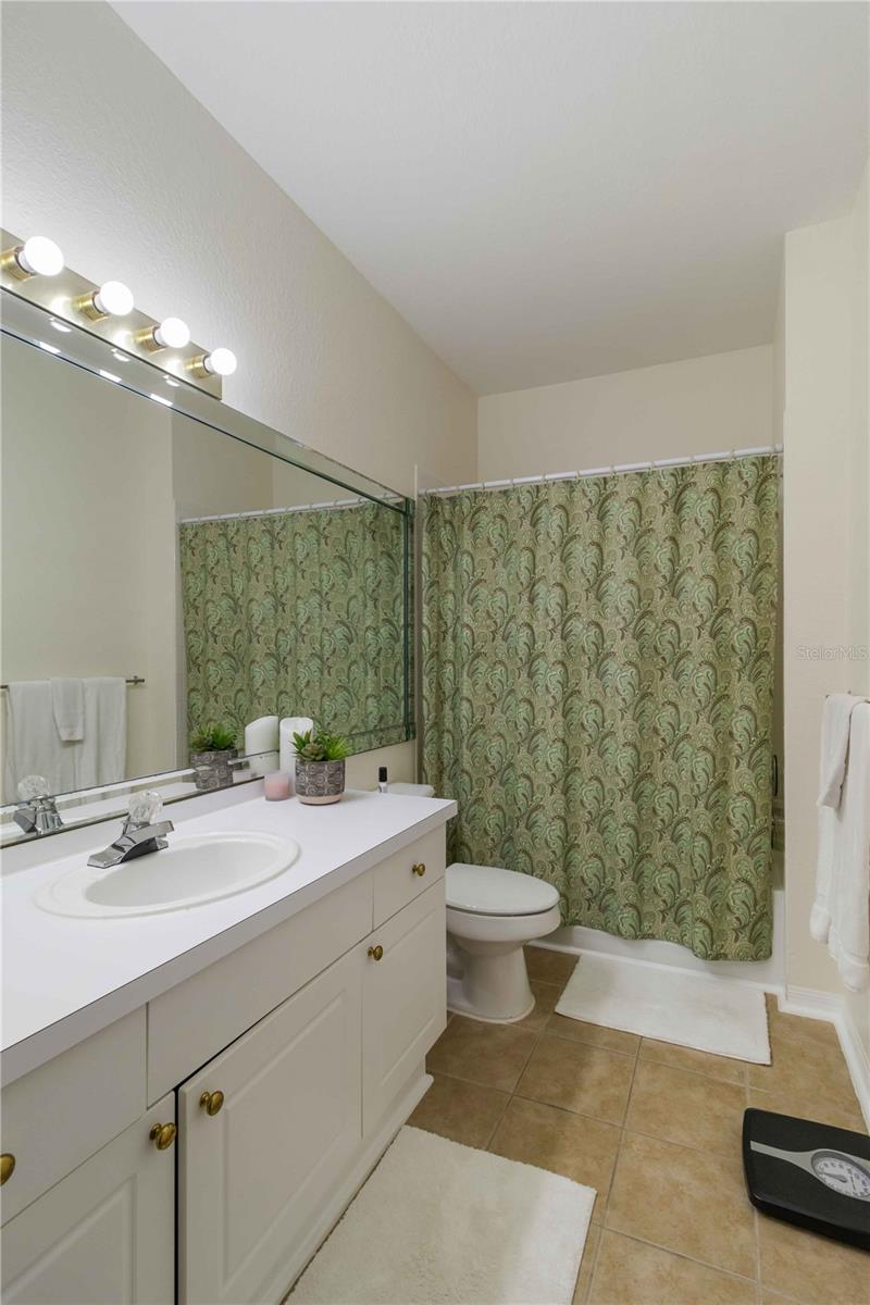 5180 NORTHRIDGE RD #211, SARASOTA, FL, 34238