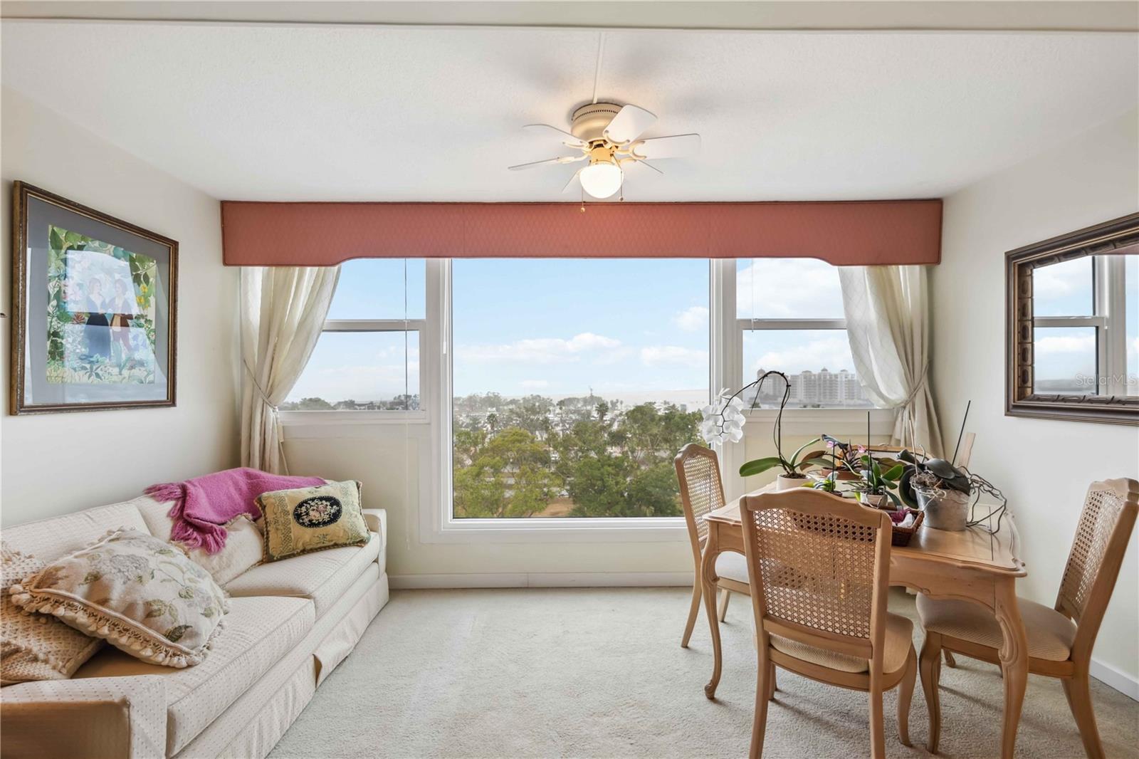 33 S GULFSTREAM AVE #808, SARASOTA, FL, 34236