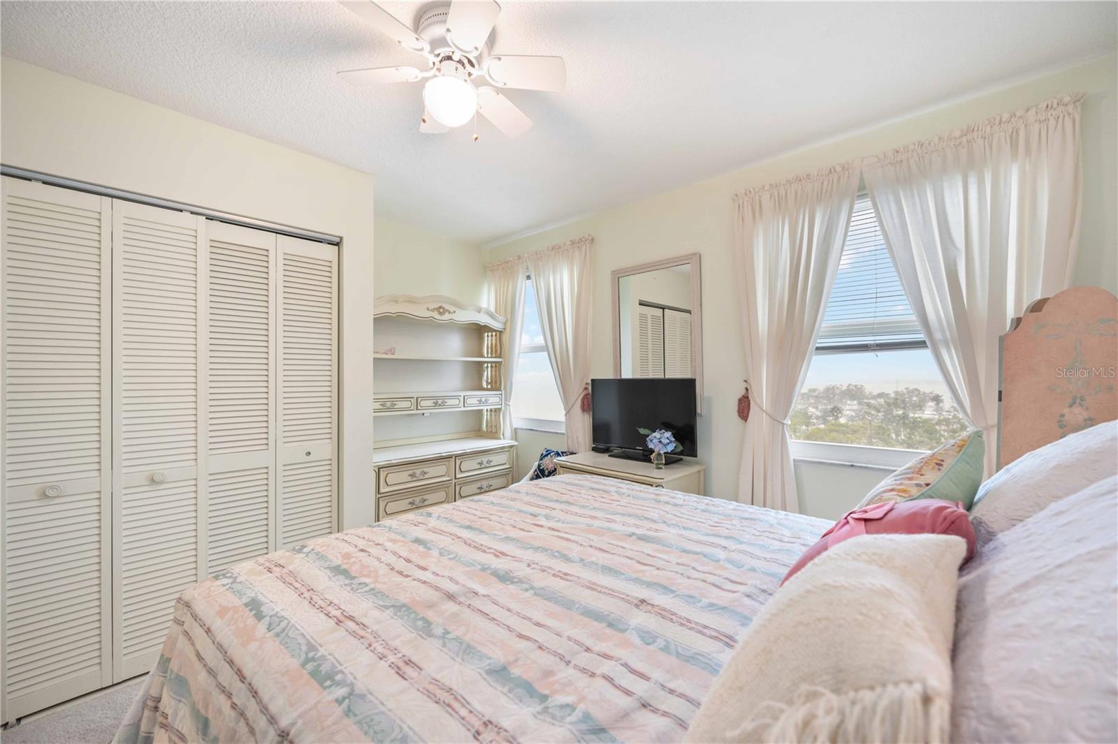 33 S GULFSTREAM AVE #808, SARASOTA, FL, 34236