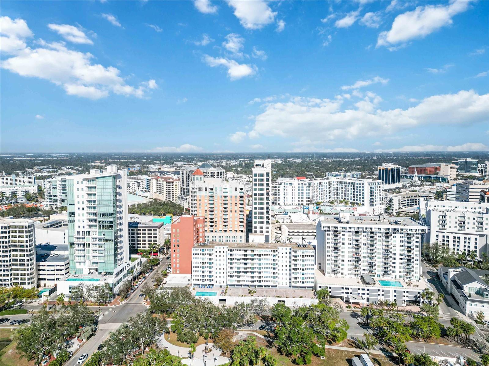 33 S GULFSTREAM AVE #808, SARASOTA, FL, 34236