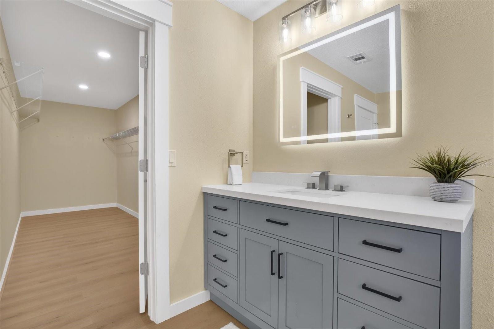 9617 NORCHESTER CIR, TAMPA, FL, 33647