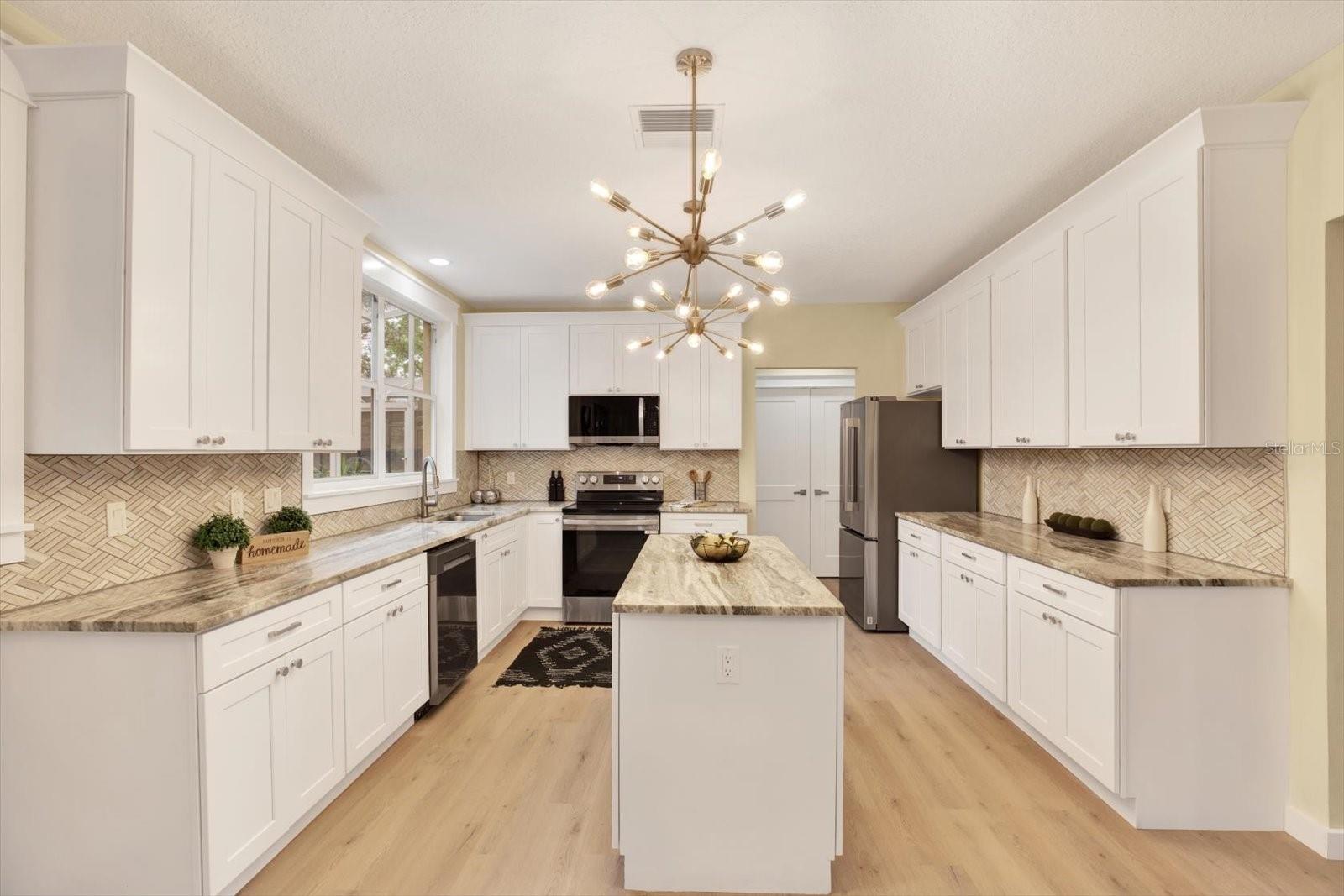 9617 NORCHESTER CIR, TAMPA, FL, 33647
