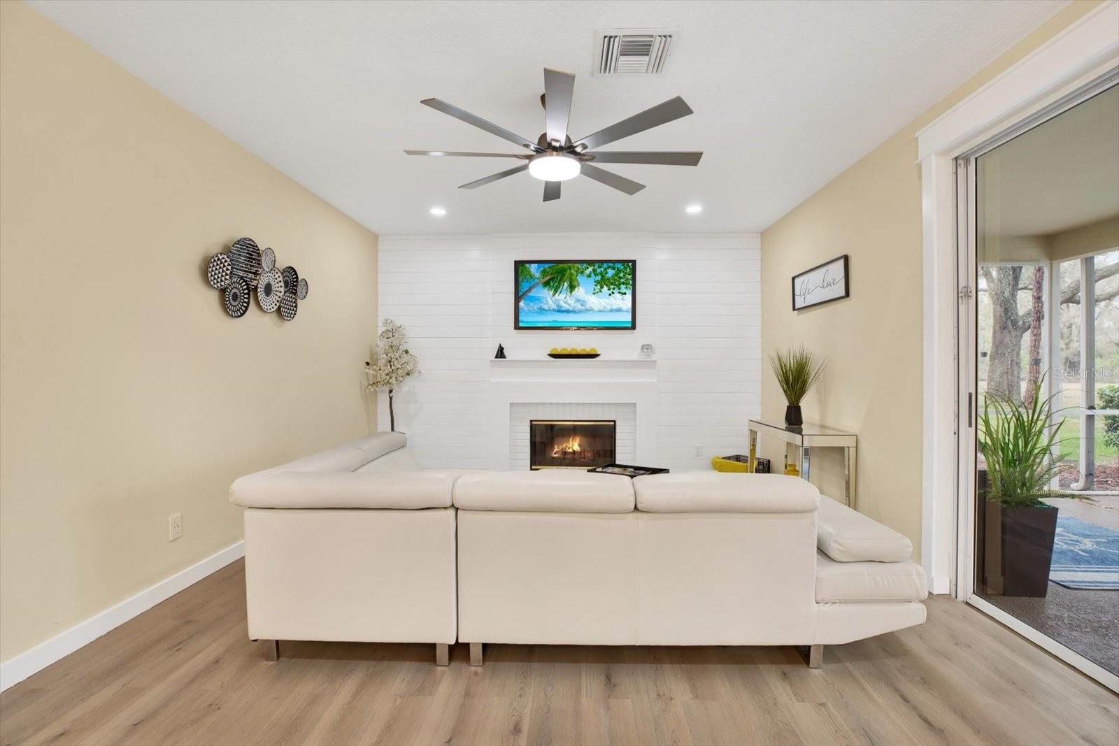 9617 NORCHESTER CIR, TAMPA, FL, 33647