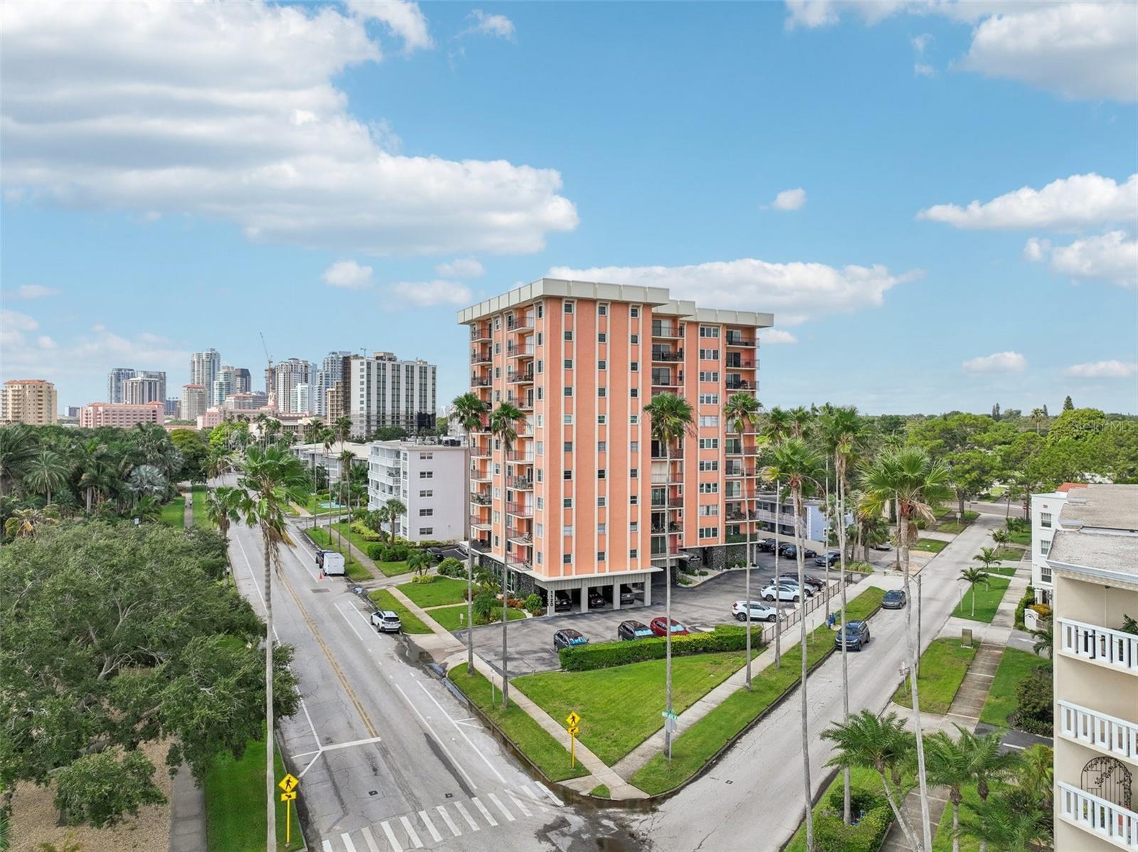 1120 N SHORE DR NE #903, ST PETERSBURG, FL, 33701