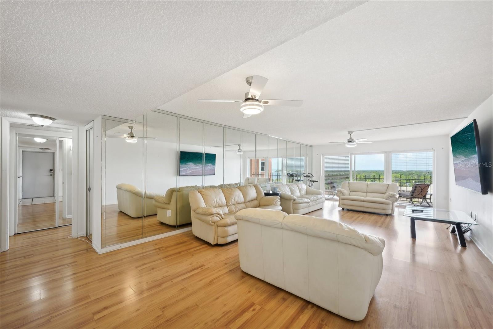 1120 N SHORE DR NE #903, ST PETERSBURG, FL, 33701