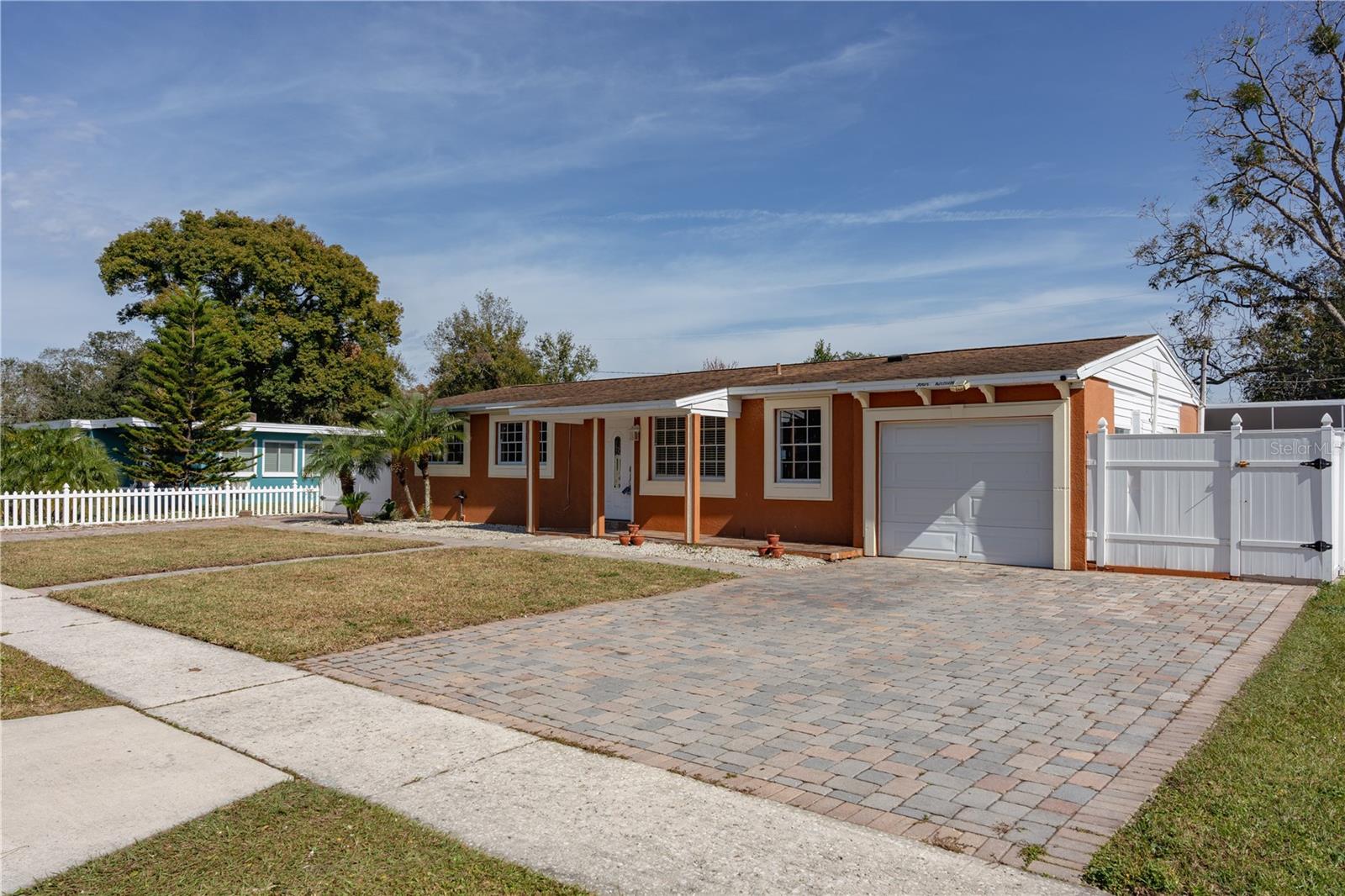 413 EGAN DR, ORLANDO, FL, 32822