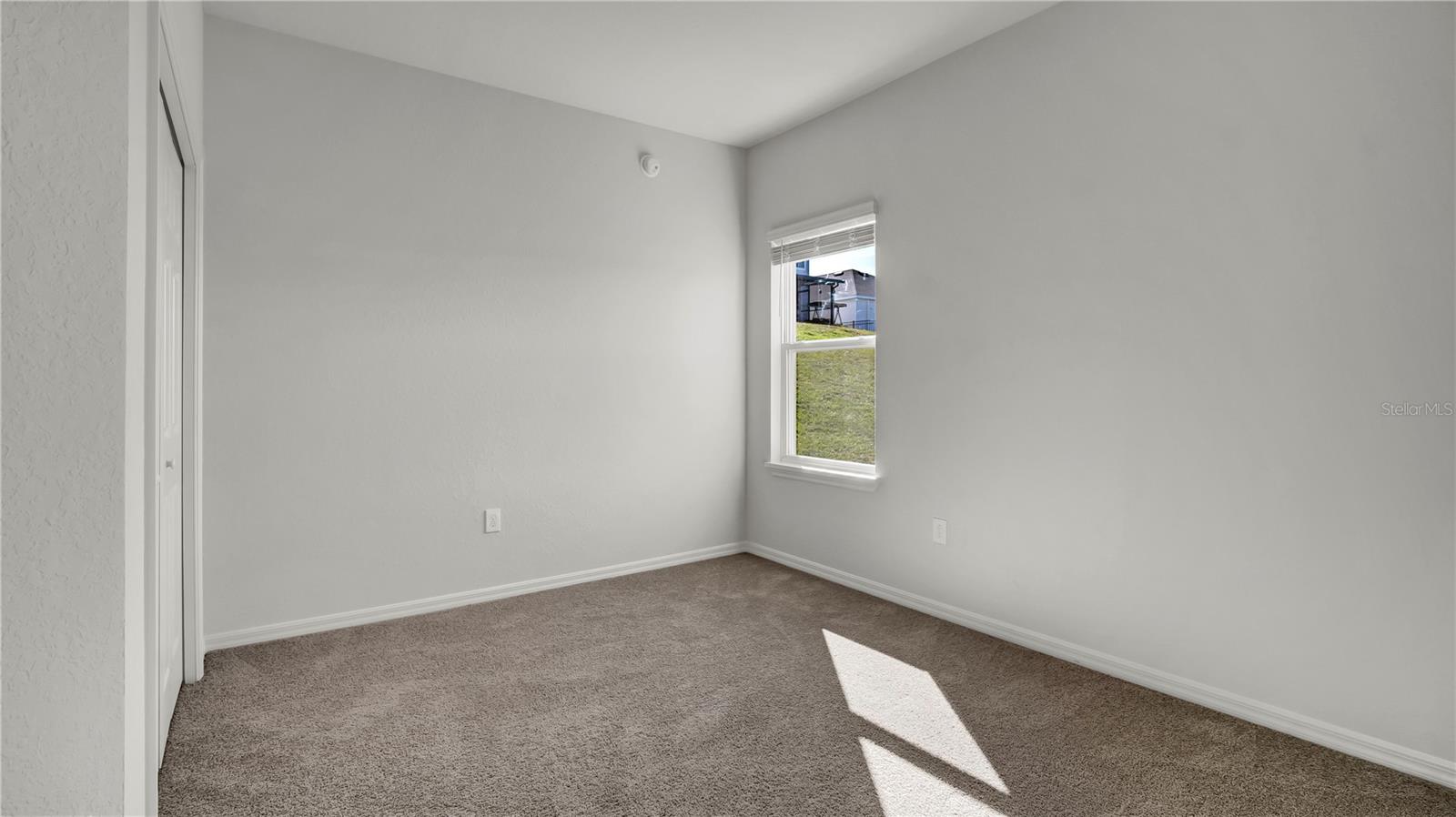 1140 MOUNTAIN FLOWER LN, DAVENPORT, FL, 33837