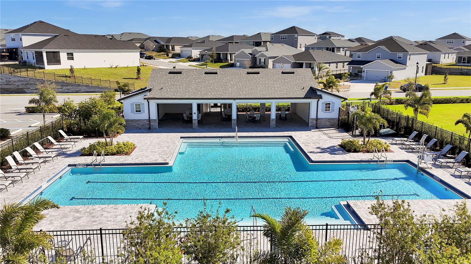1140 MOUNTAIN FLOWER LN, DAVENPORT, FL, 33837