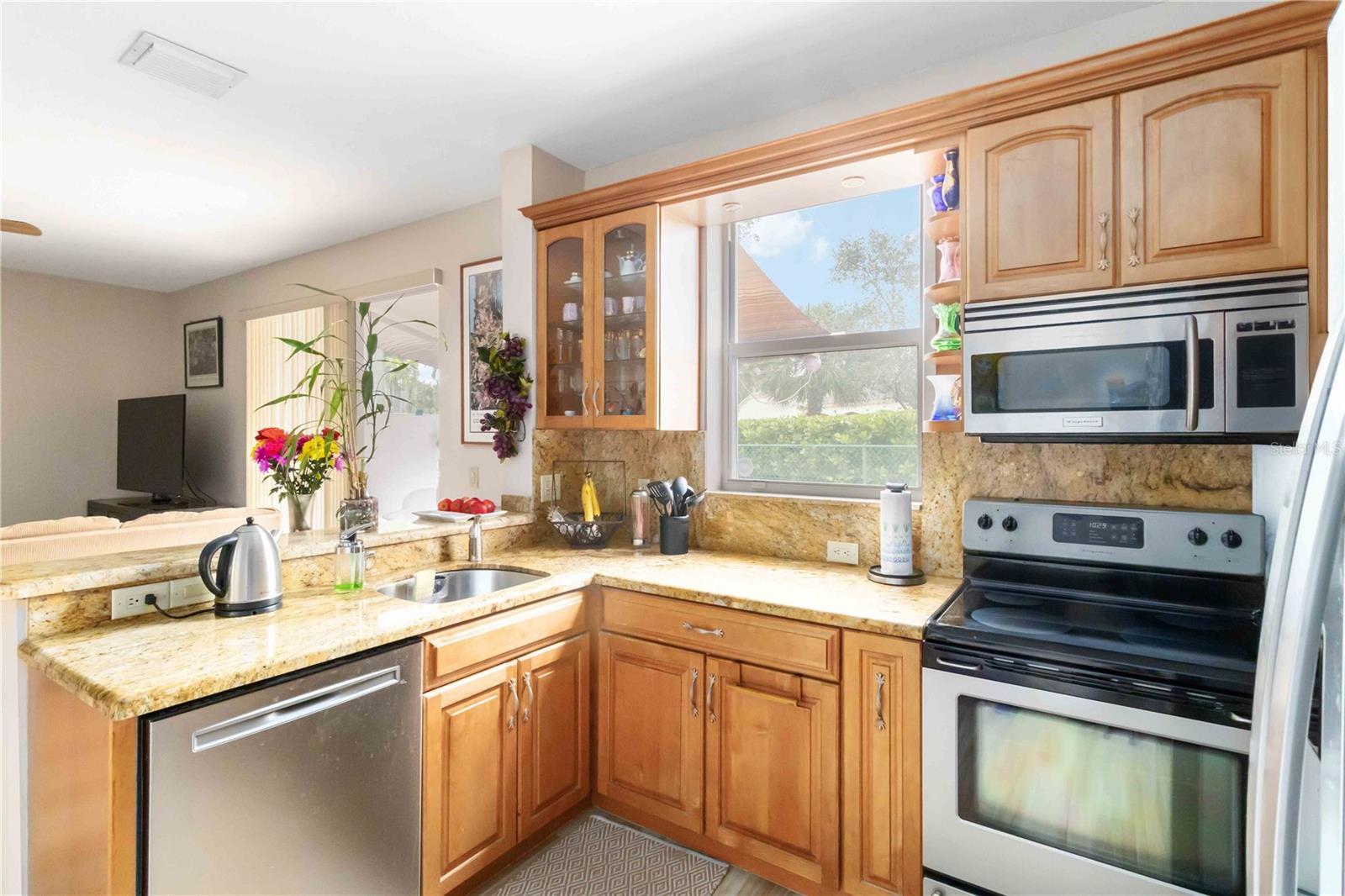 15119 NW 8TH ST, PEMBROKE PINES, FL, 33028