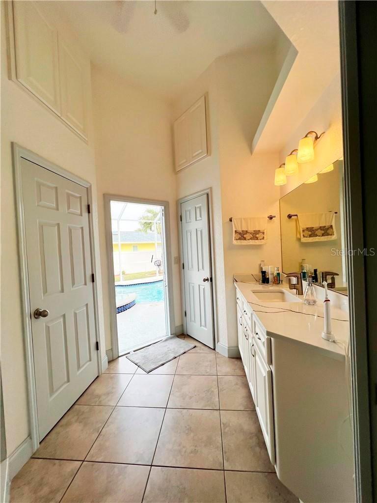 18652 OHARA DR, PORT CHARLOTTE, FL, 33948