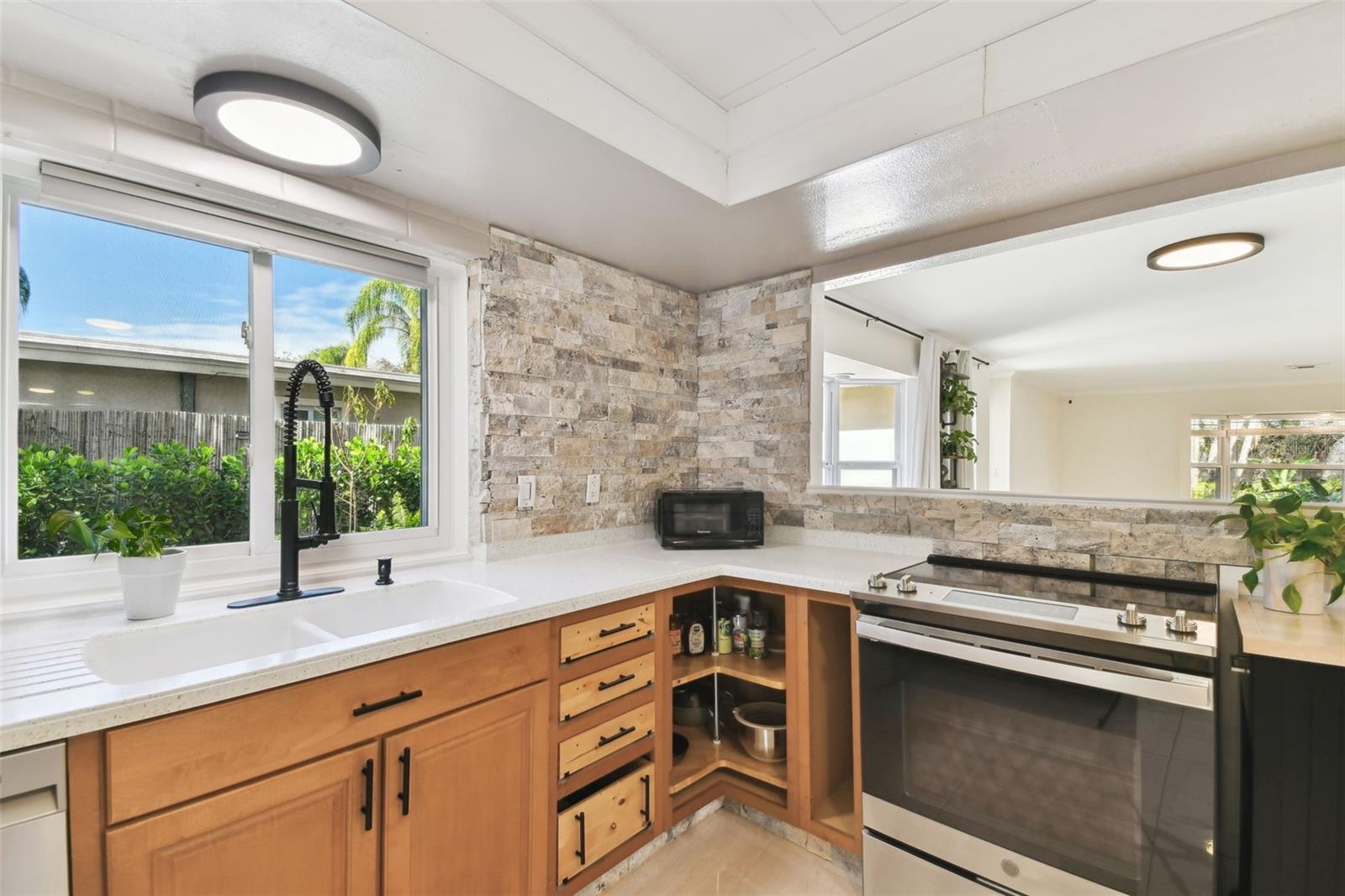 356 GRAND CENTRAL AVE, SAFETY HARBOR, FL, 34695
