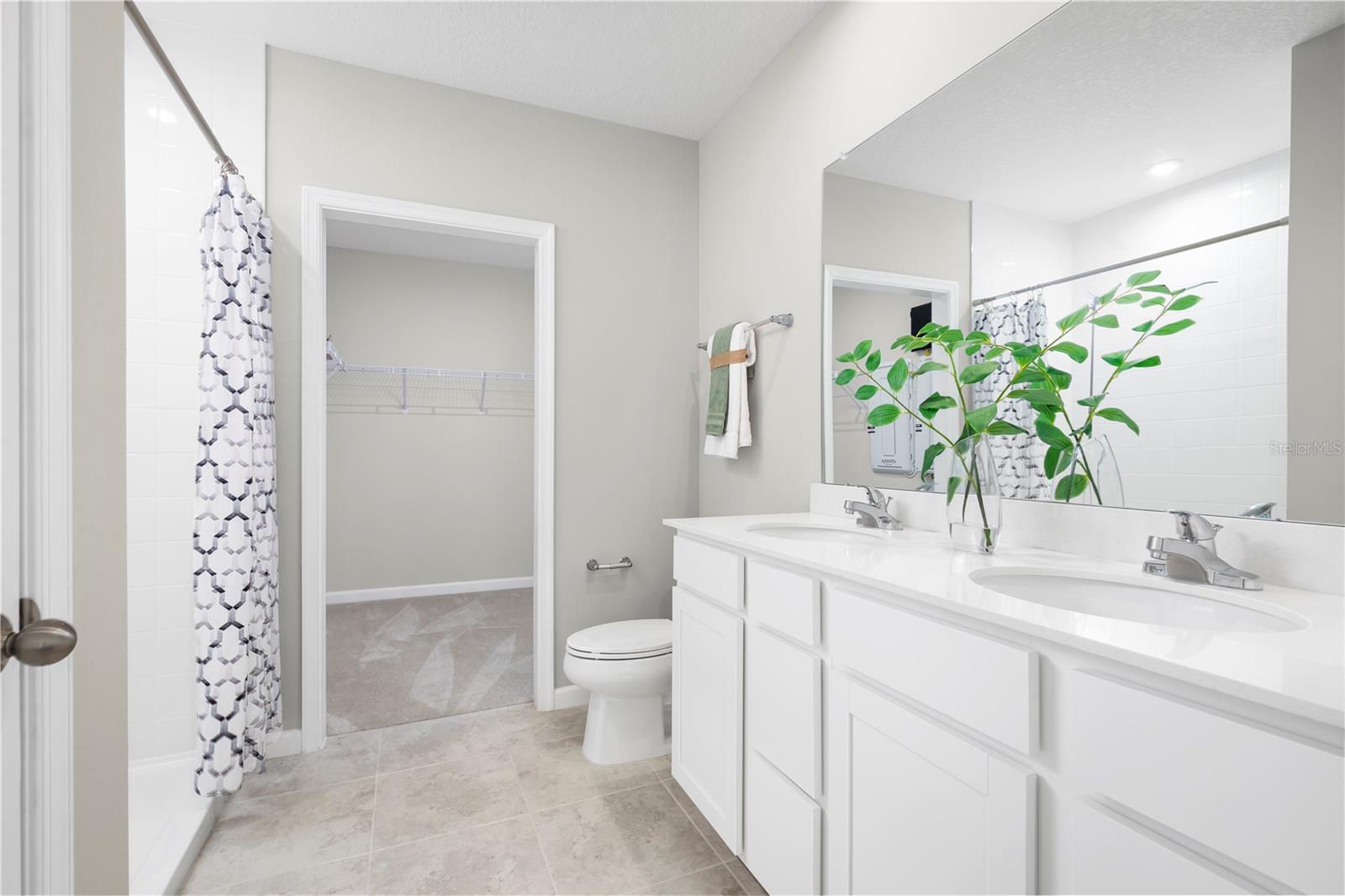 281 TAHITI RD, LADY LAKE, FL, 32159