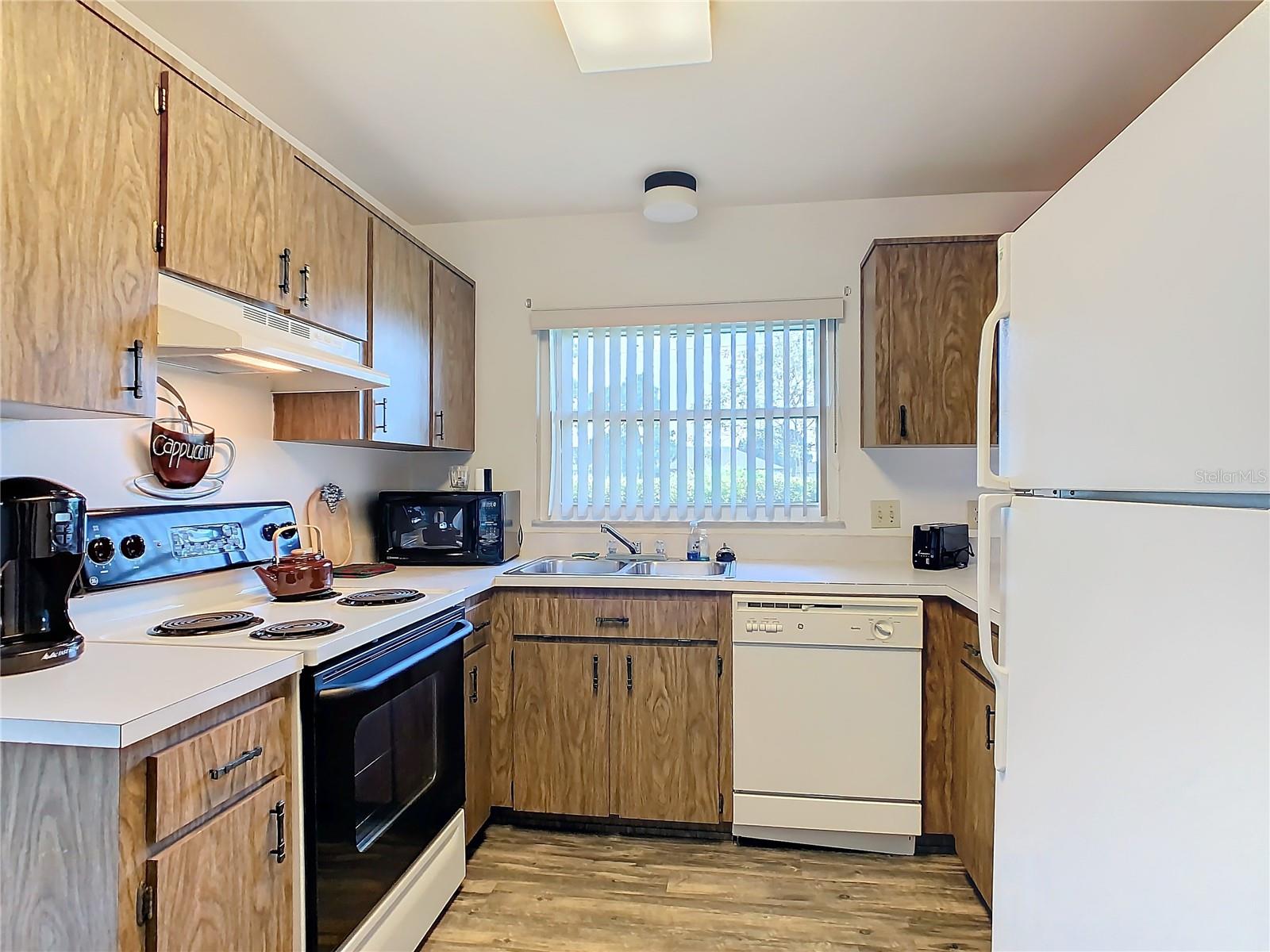 540 HUNTER CIR, KISSIMMEE, FL, 34758