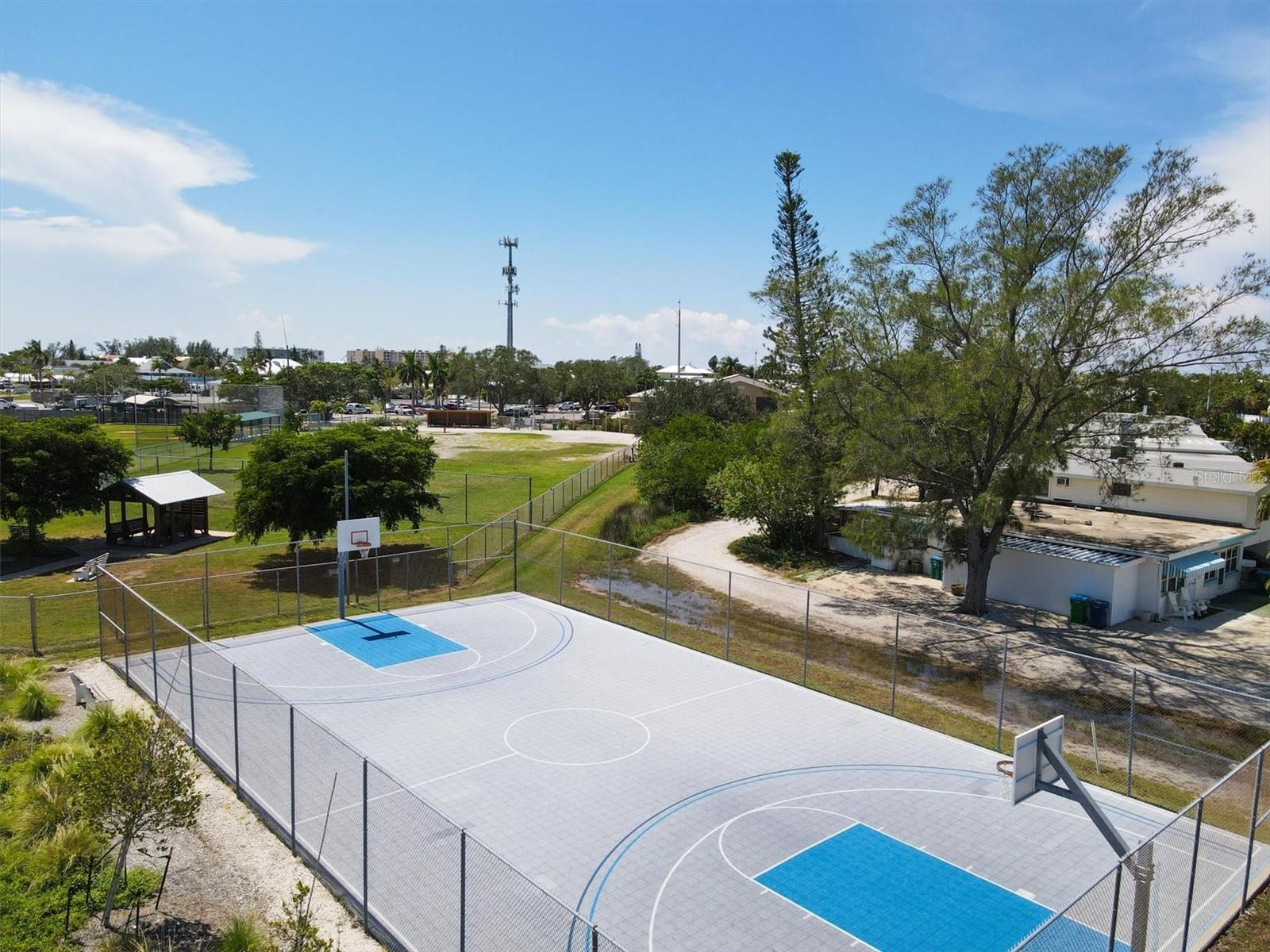 210 WILLOW AVE, ANNA MARIA, FL, 34216