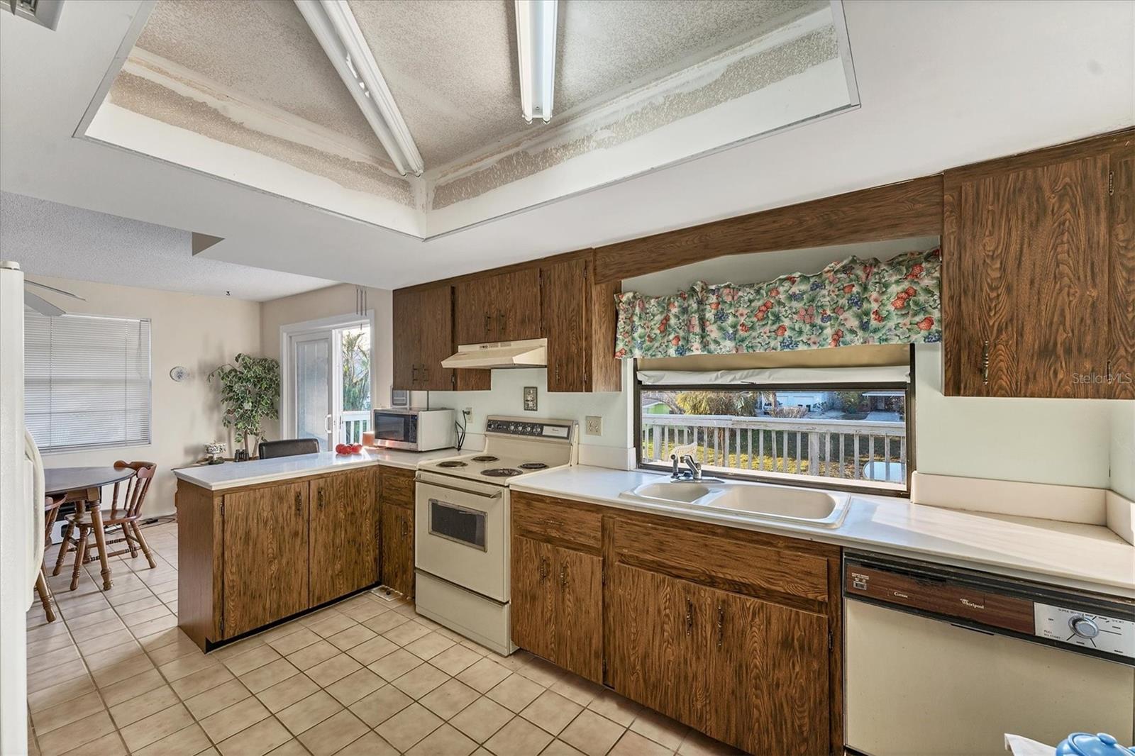 210 WILLOW AVE, ANNA MARIA, FL, 34216