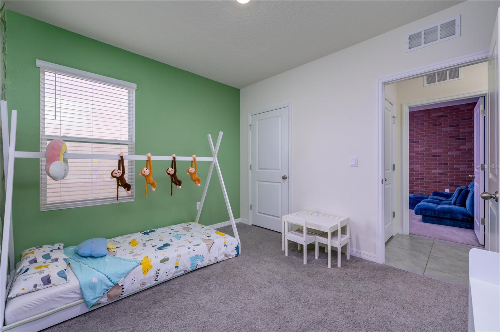 9228 FORGE BREEZE LOOP LOOP, WESLEY CHAPEL, FL, 33545