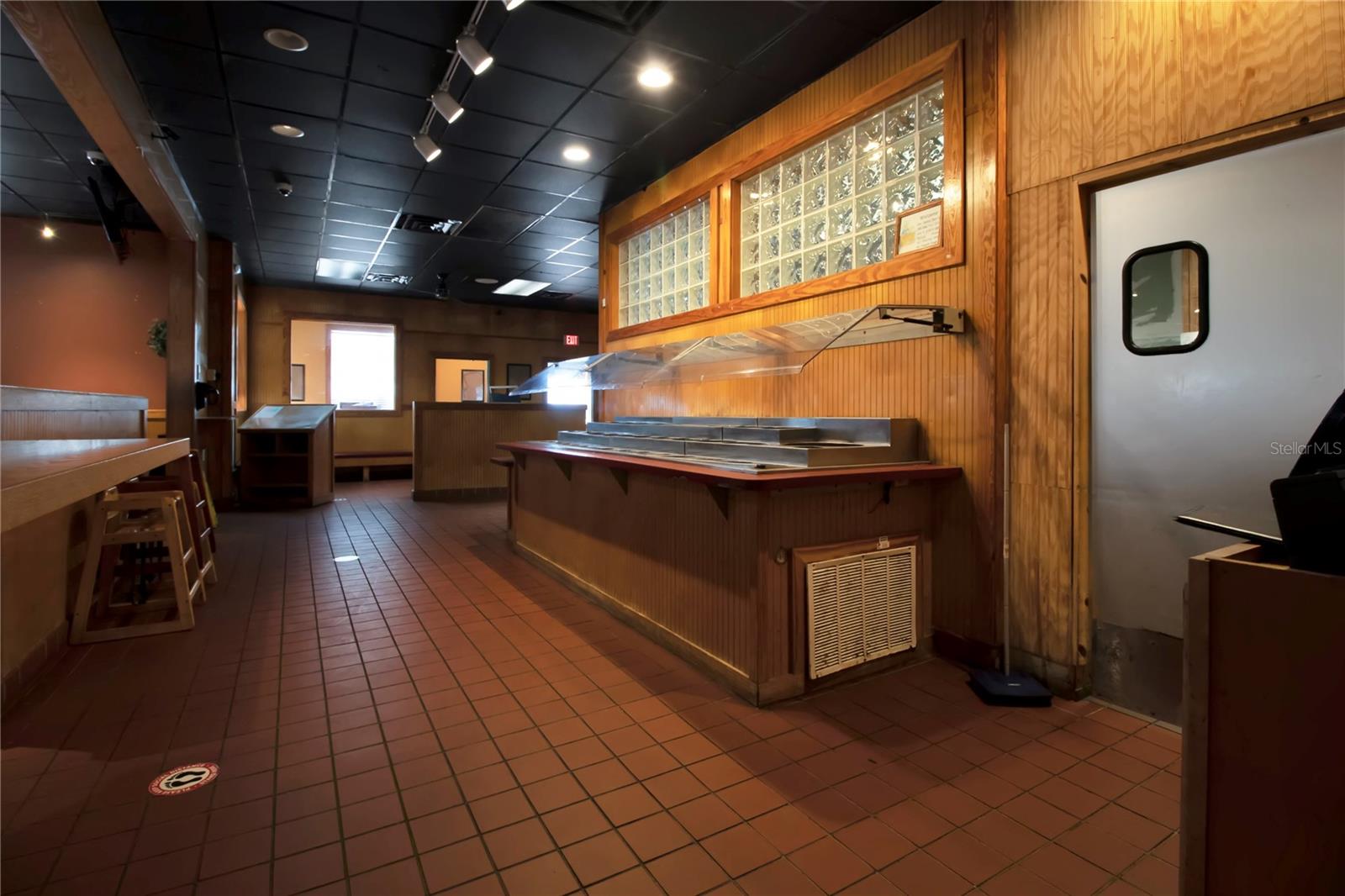 1152 TAMIAMI TRL, PORT CHARLOTTE, FL, 33953