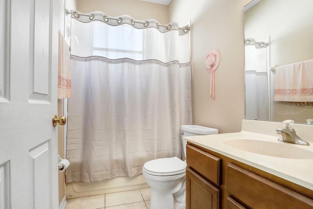 2005 WEXFORD GREEN DR, VALRICO, FL, 33594