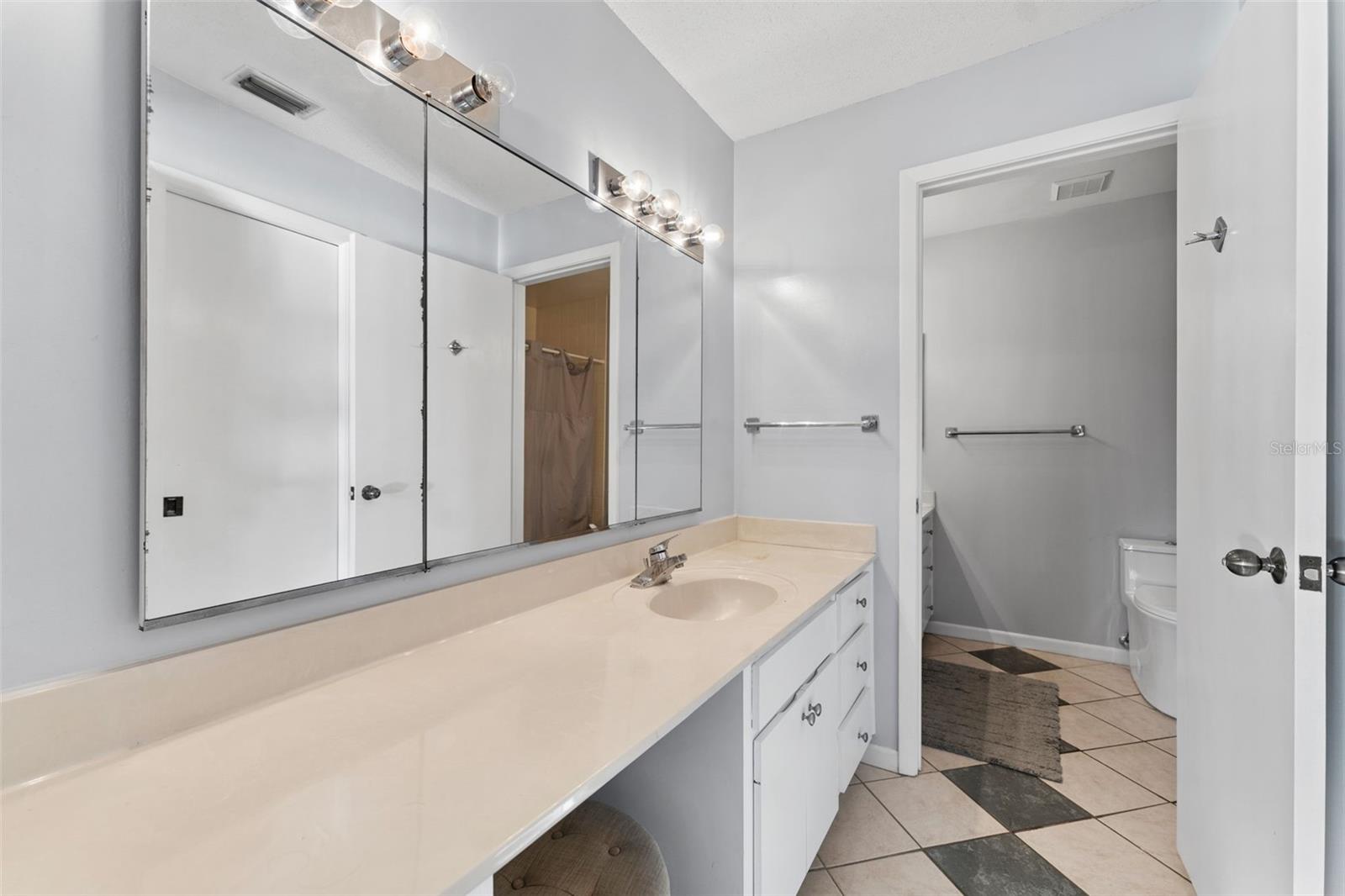 6320 GRAND BAHAMA CIR #6320, TAMPA, FL, 33615