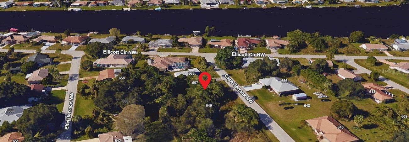 657 CAPE TER NW, PORT CHARLOTTE, FL, 33952