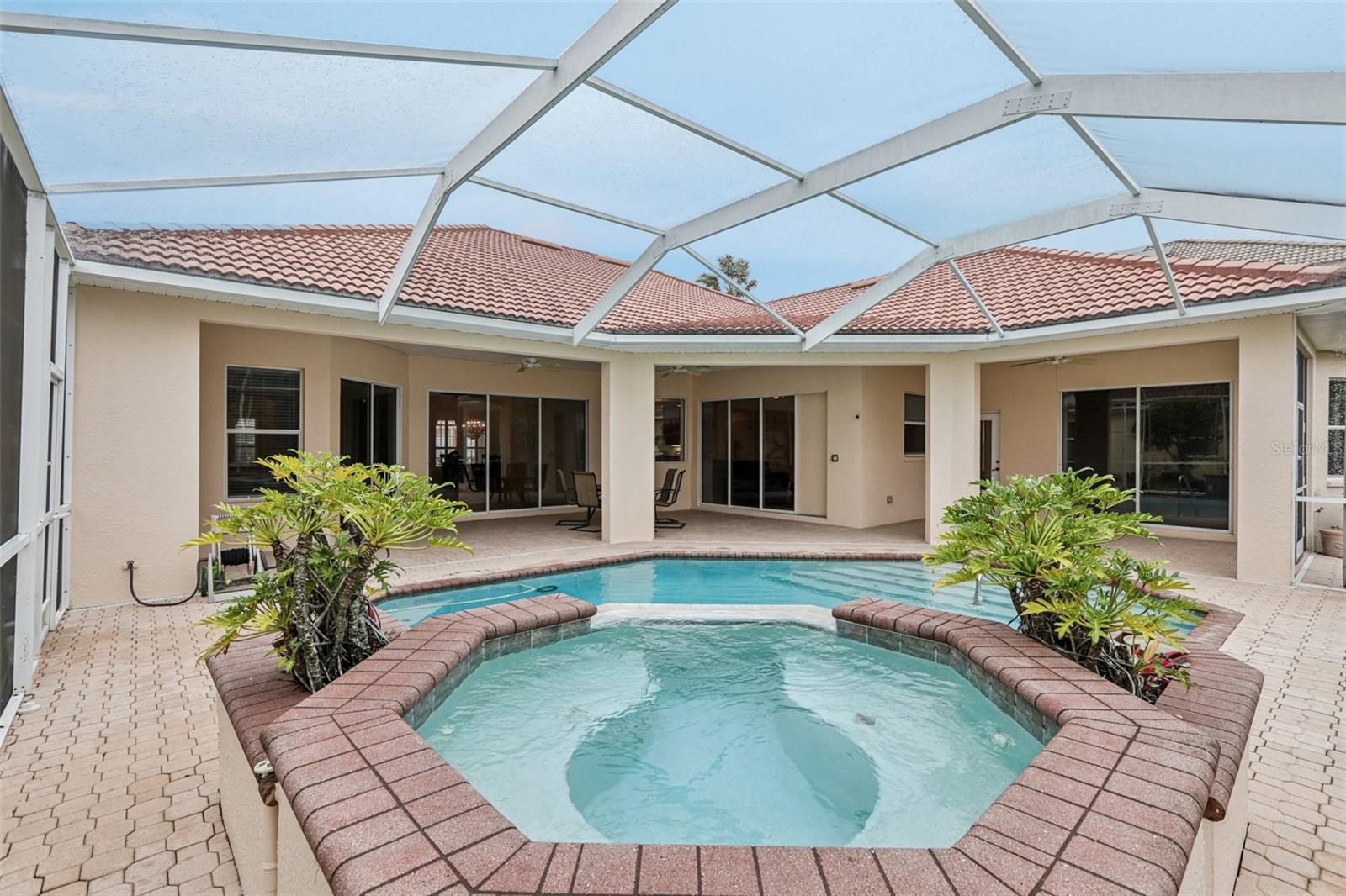 10553 BERMUDA ISLE DR, TAMPA, FL, 33647