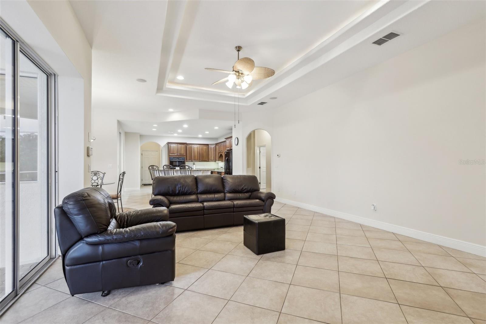 10553 BERMUDA ISLE DR, TAMPA, FL, 33647