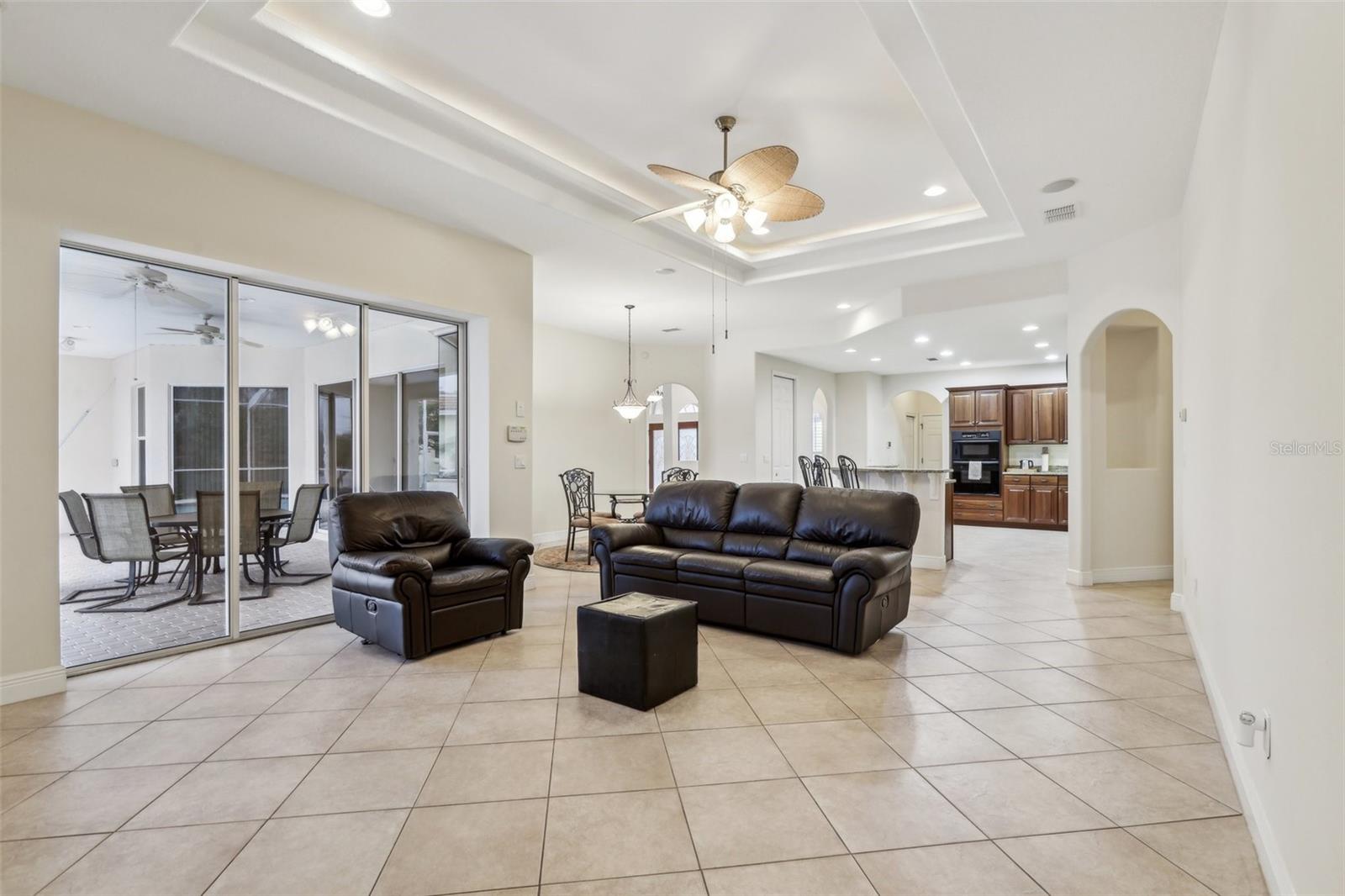10553 BERMUDA ISLE DR, TAMPA, FL, 33647