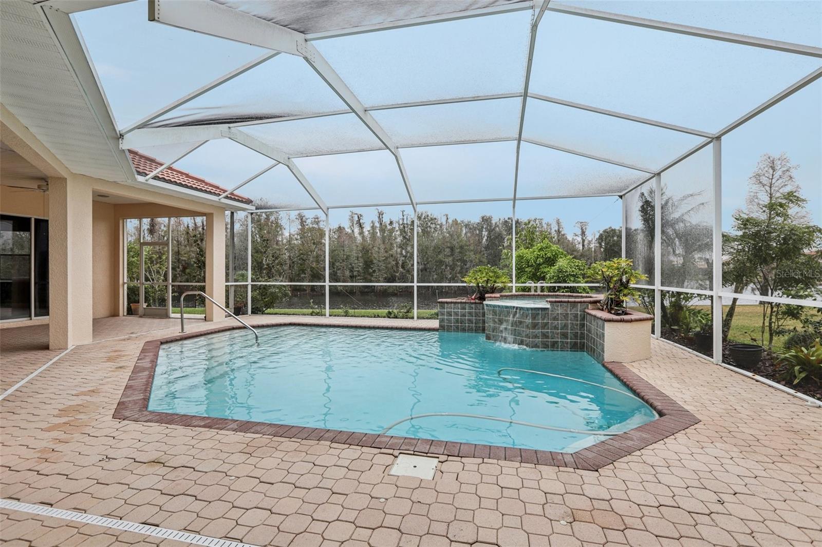 10553 BERMUDA ISLE DR, TAMPA, FL, 33647
