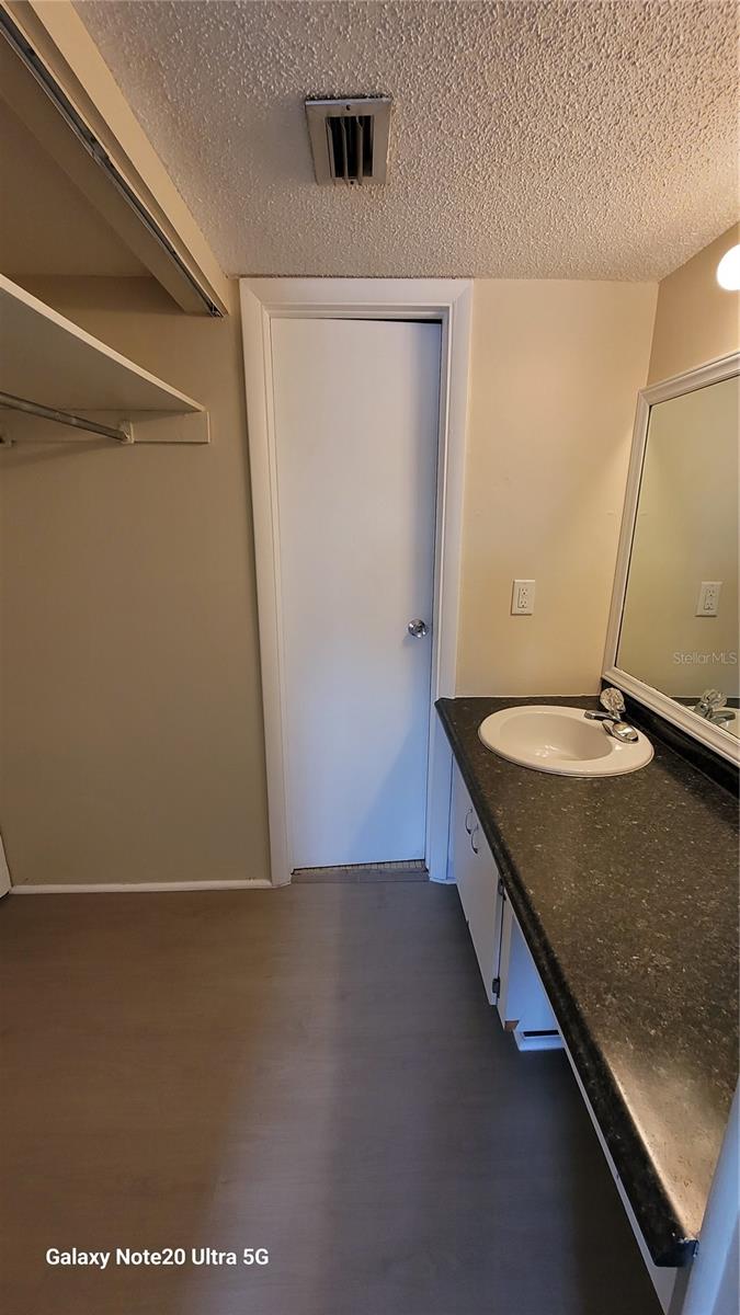 122 N KINGS AVE #202, BRANDON, FL, 33510