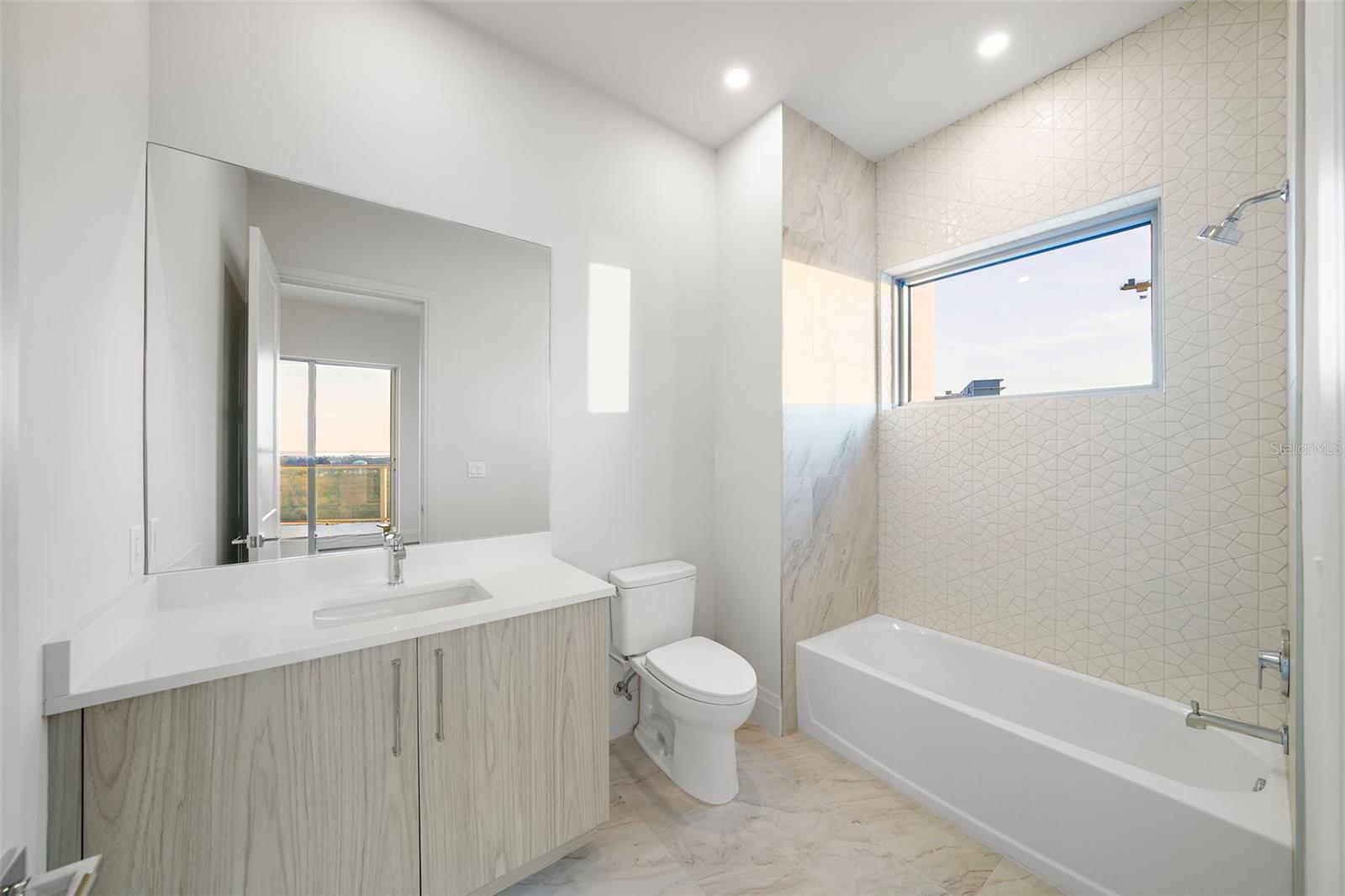 2910 W BARCELONA ST #PH-2303, TAMPA, FL, 33629