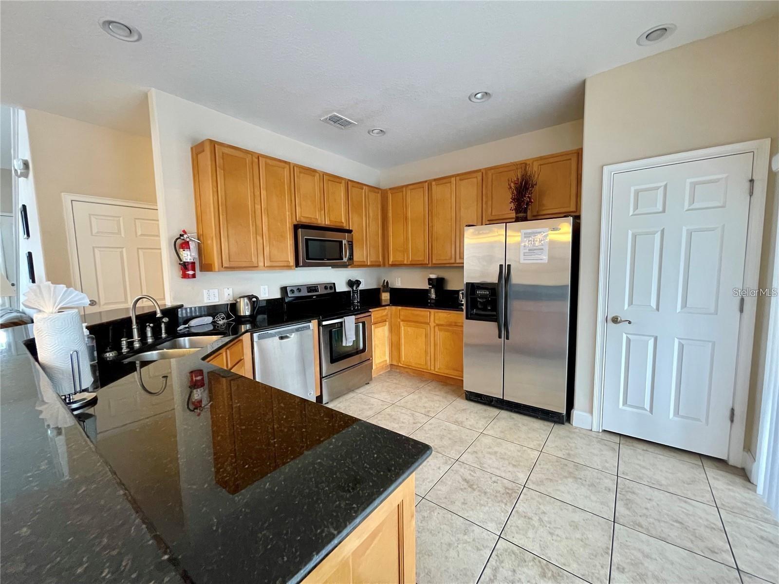 2185 VICTORIA DR, DAVENPORT, FL, 33837