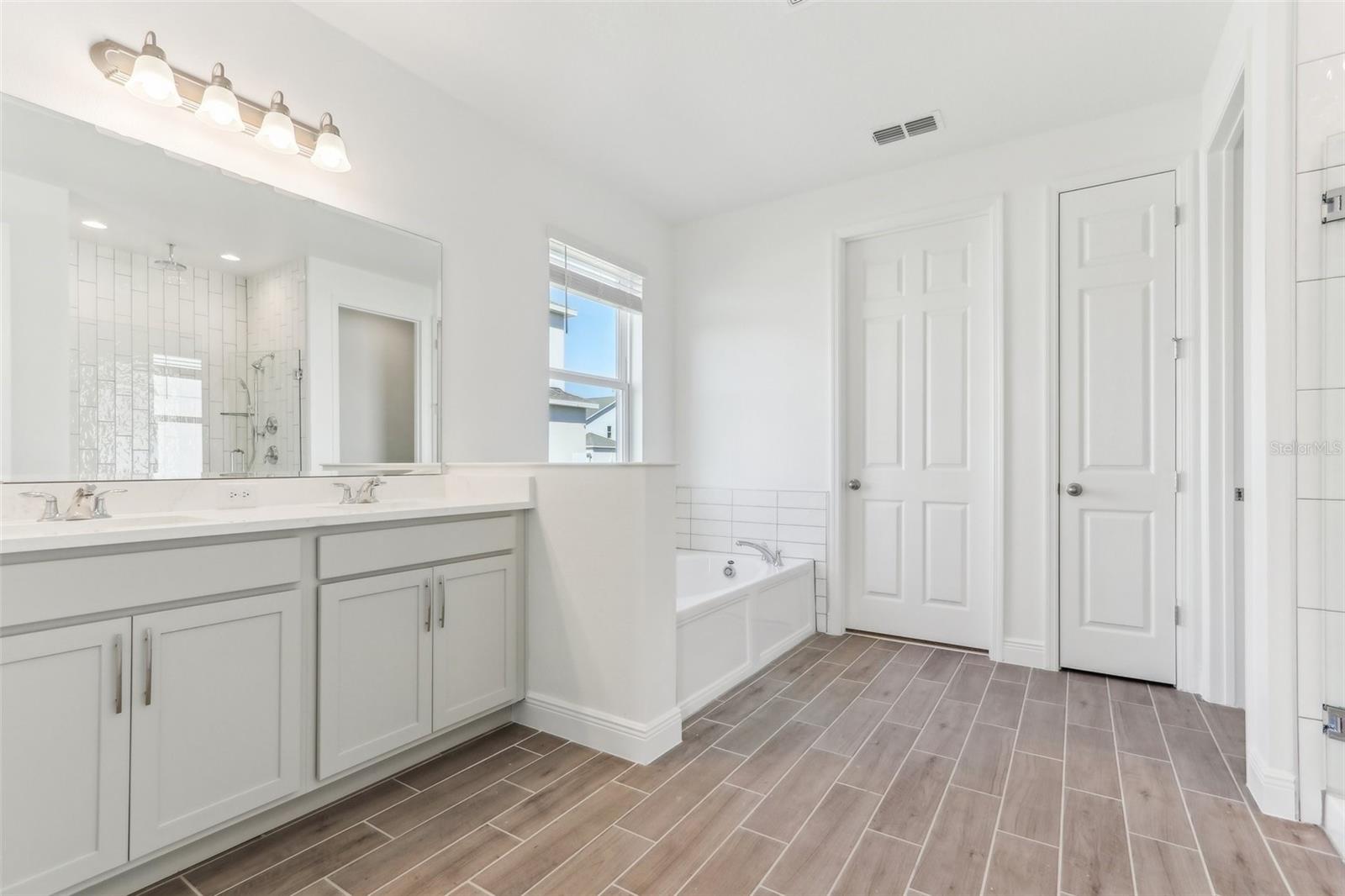 5000 NORTHERN DOVE AVE, MOUNT DORA, FL, 32757