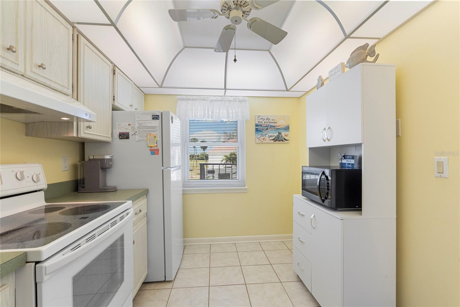 755 VILLAGE CIR #203, VENICE, FL, 34292