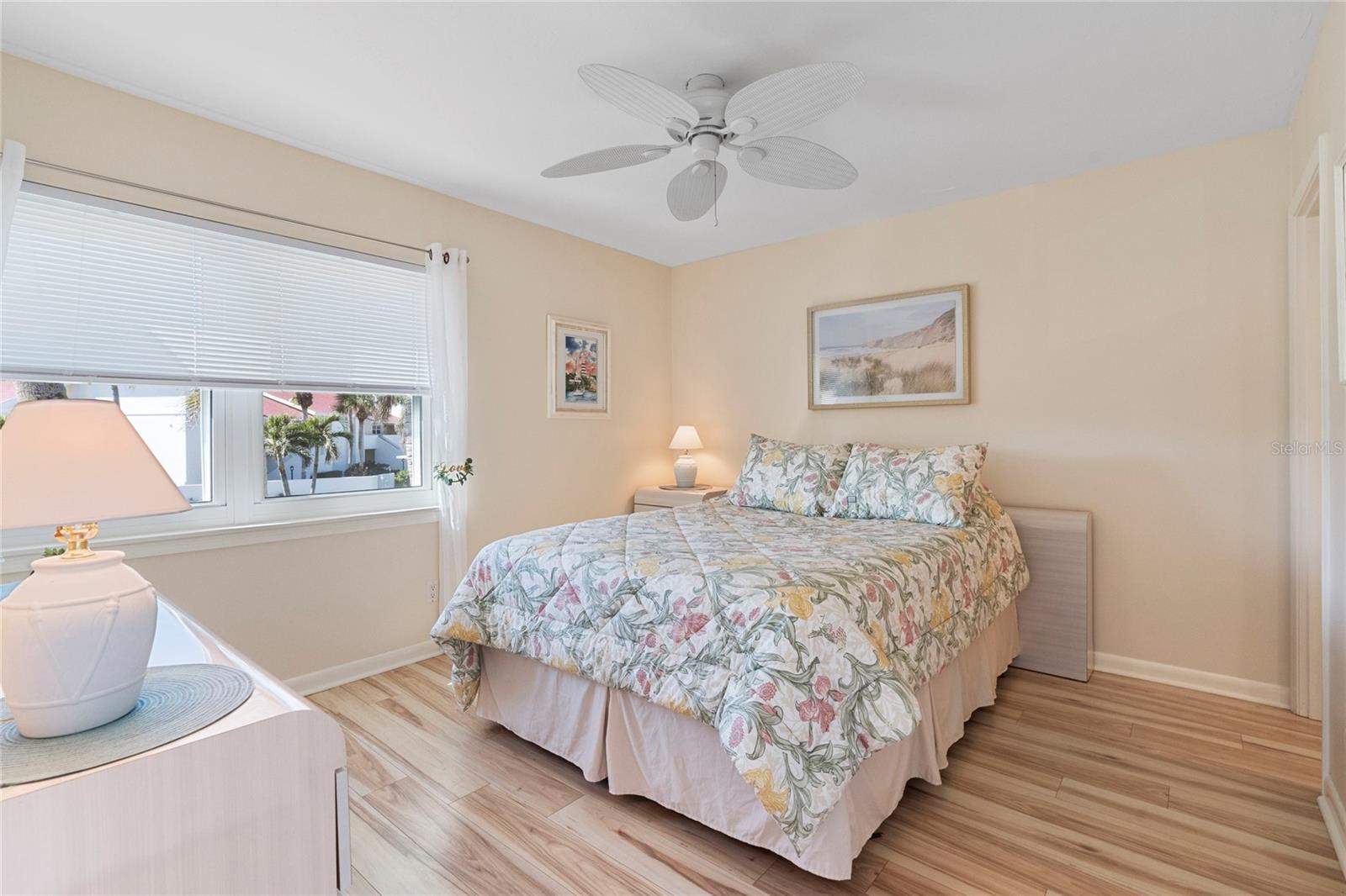 755 VILLAGE CIR #203, VENICE, FL, 34292