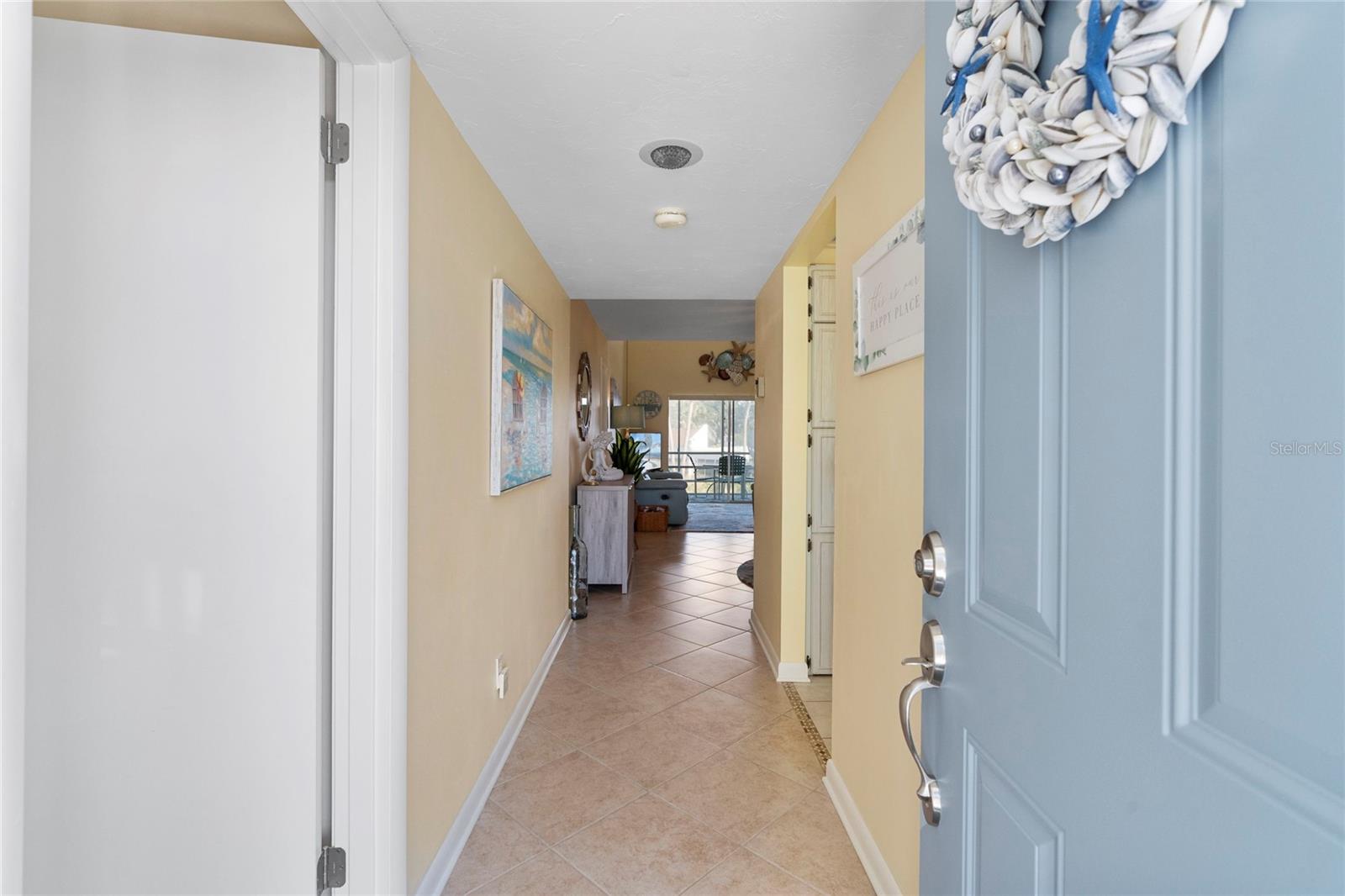 755 VILLAGE CIR #203, VENICE, FL, 34292