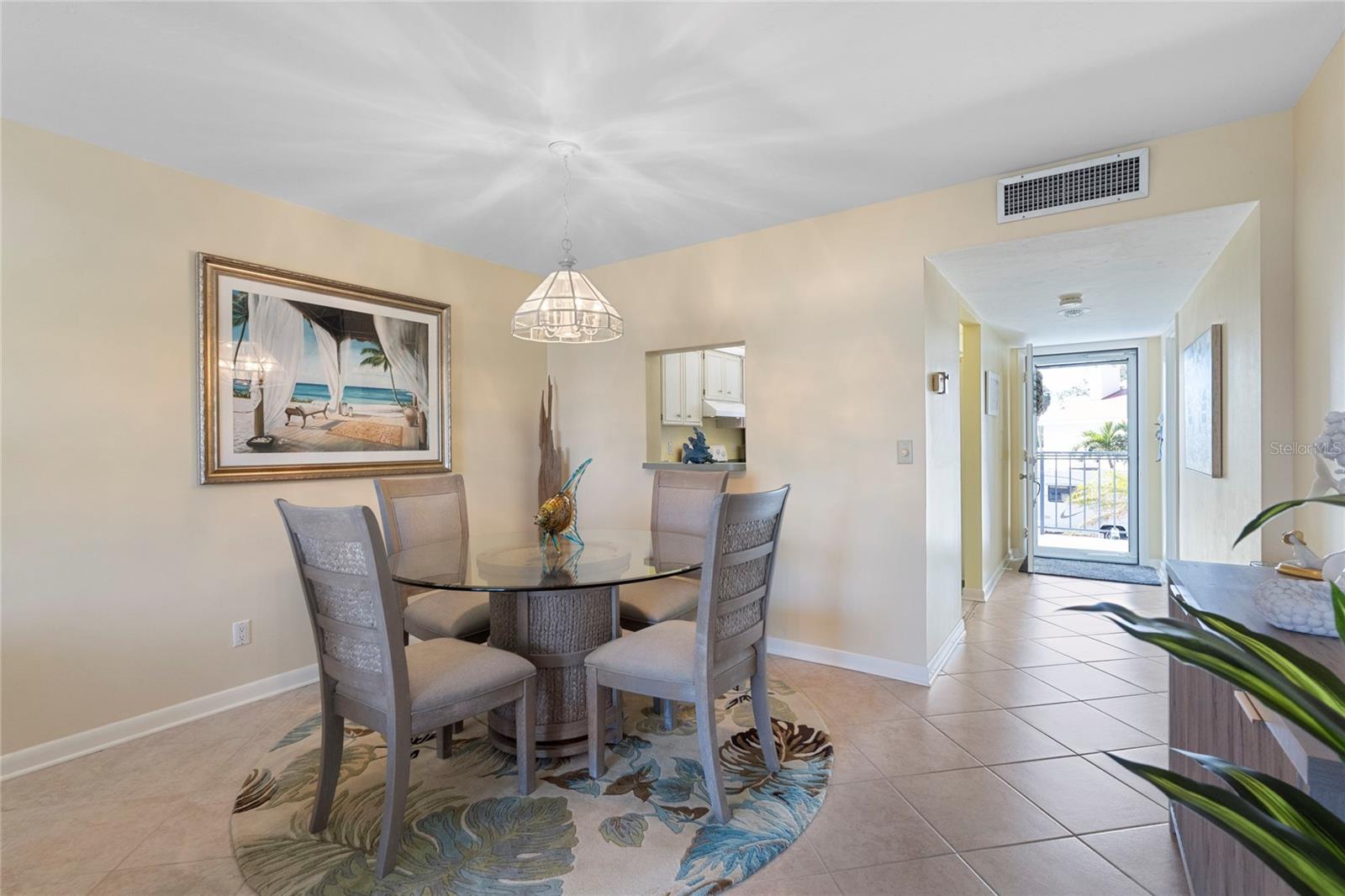 755 VILLAGE CIR #203, VENICE, FL, 34292