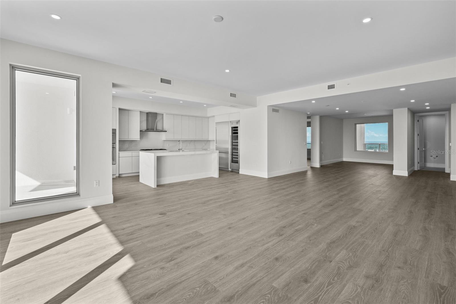 2910 W BARCELONA ST #2102, TAMPA, FL, 33629