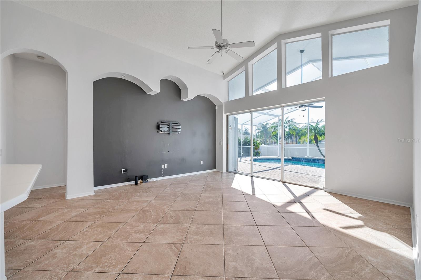 10341 MEADOW CROSSING DR, TAMPA, FL, 33647