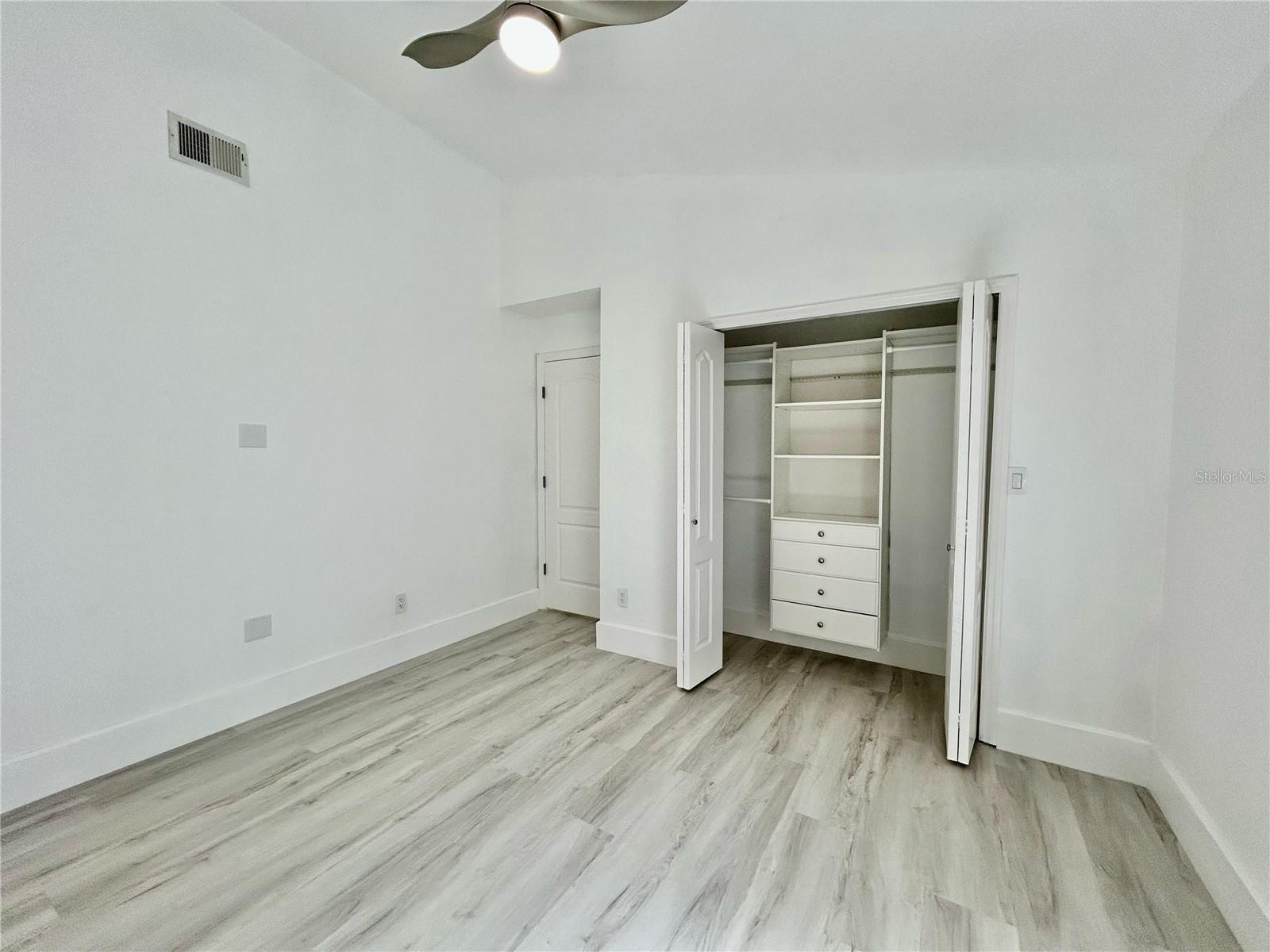 10001 NEWINGTON DR, ORLANDO, FL, 32836