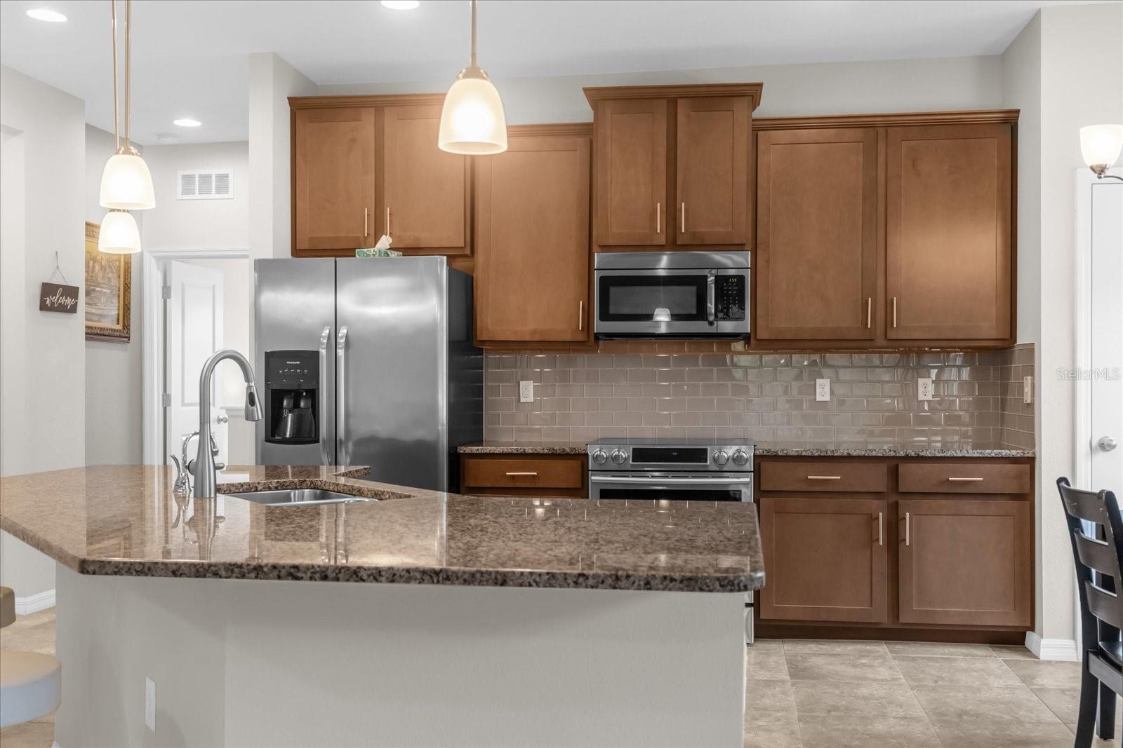 8332 ENCLAVE WAY #101, SARASOTA, FL, 34243