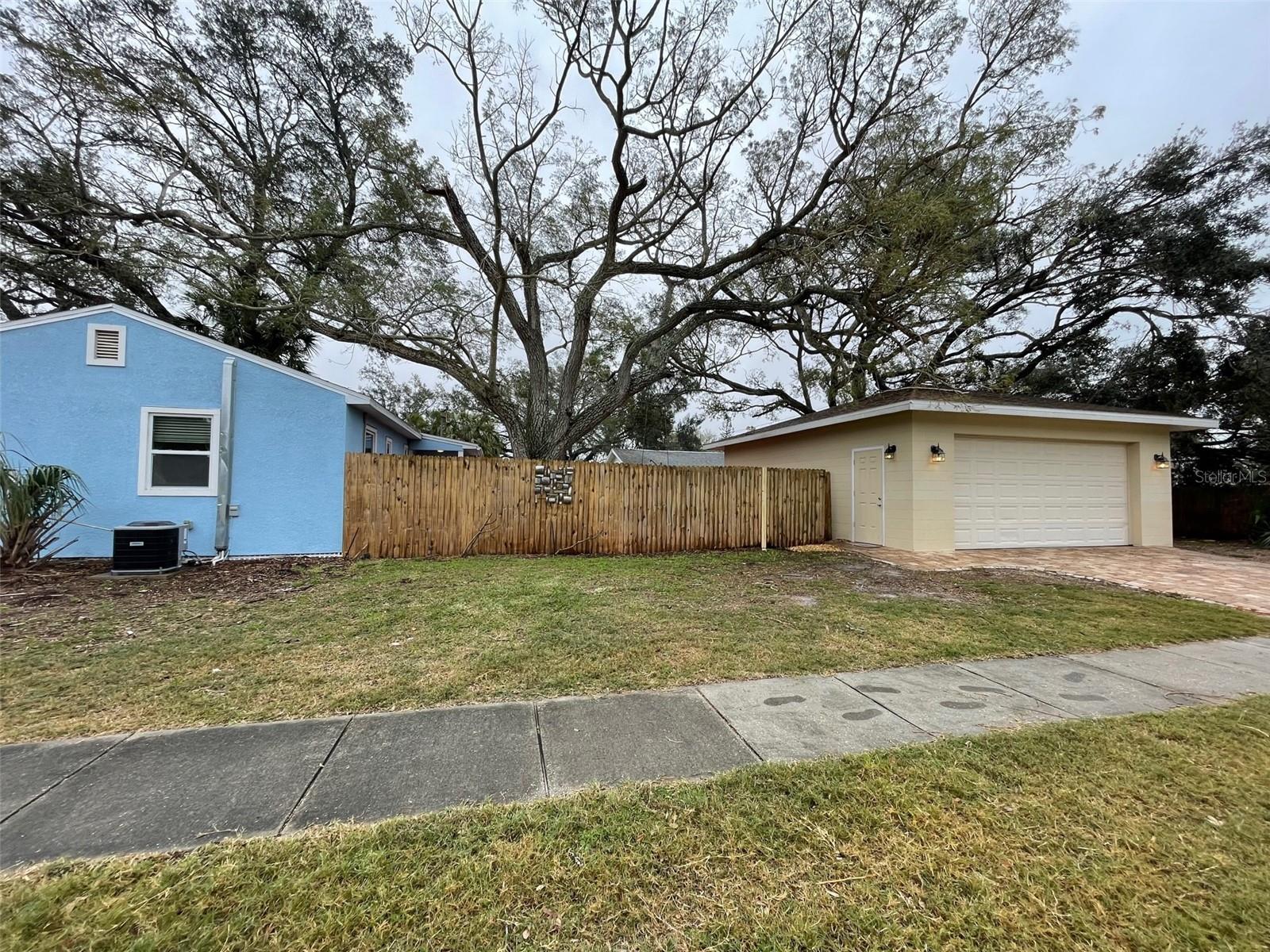 806 60TH AVE NE, ST PETERSBURG, FL, 33703