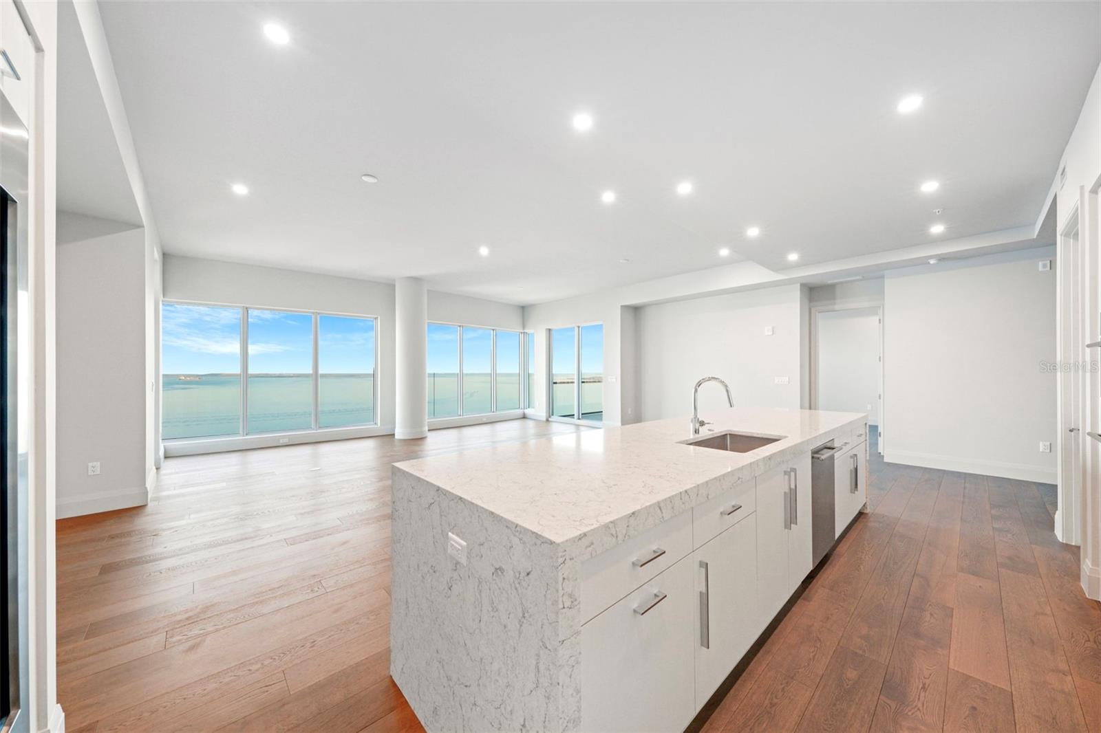 2910 W BARCELONA ST #PH-2302, TAMPA, FL, 33629