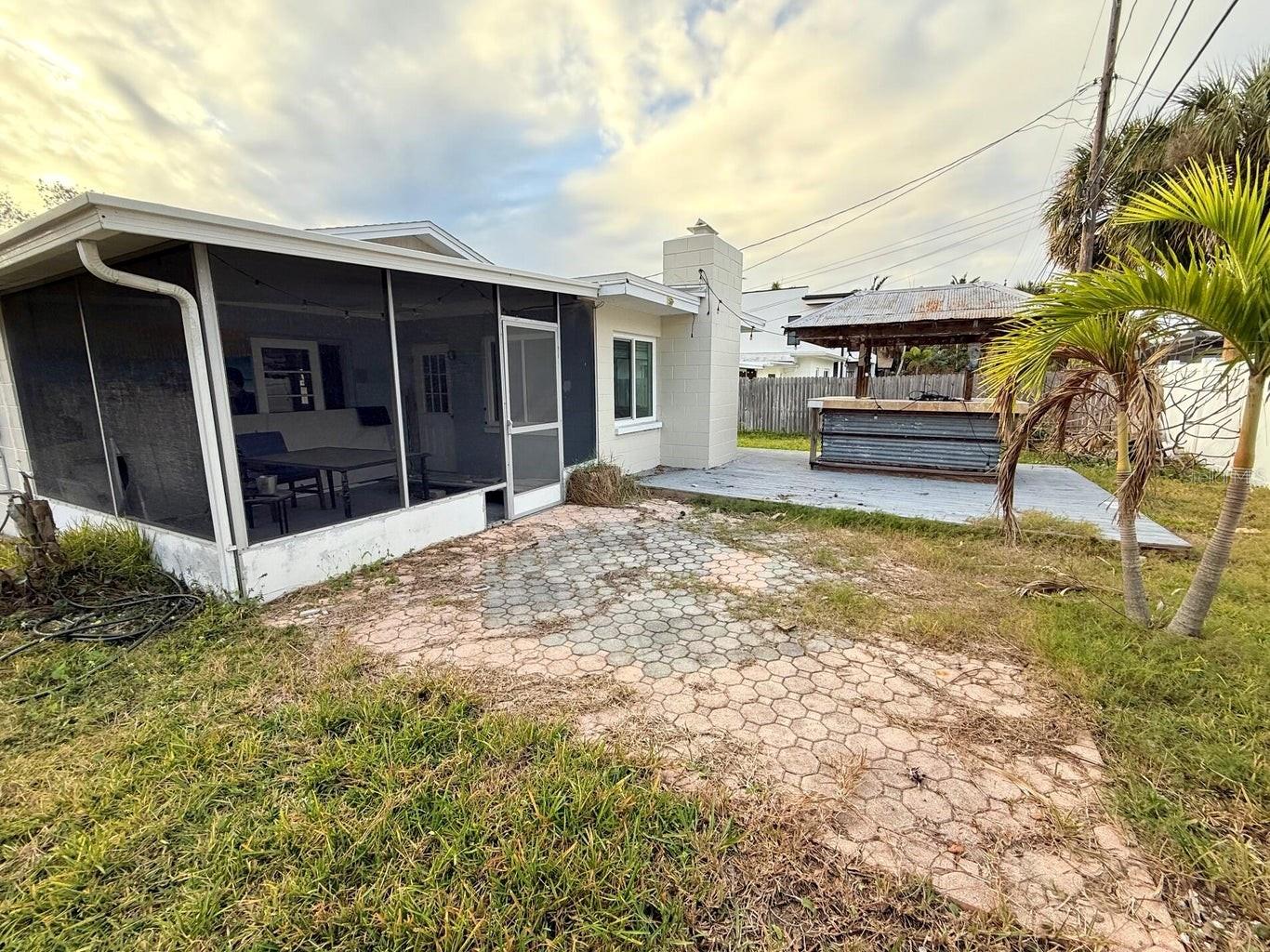 3819 SHORE ACRES BLVD NE, ST PETERSBURG, FL, 33703