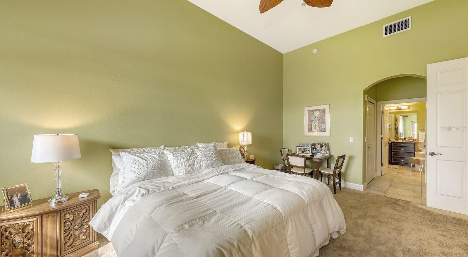 5531 CANNES CIR #802, SARASOTA, FL, 34231