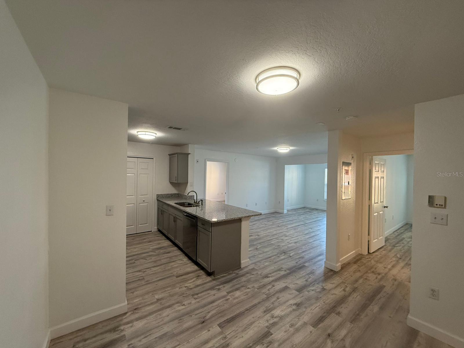 5447 VINELAND RD #1105, ORLANDO, FL, 32811