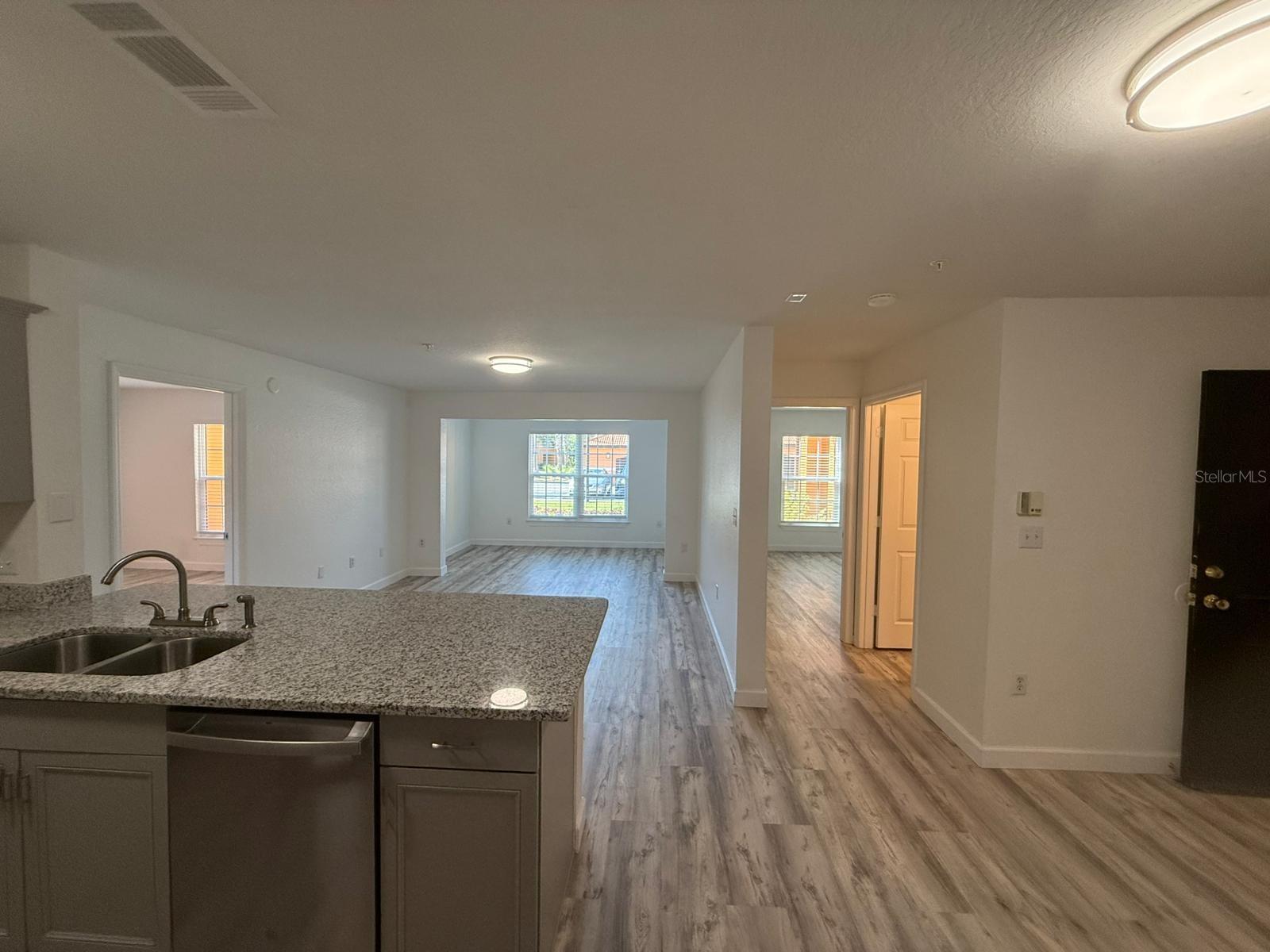 5447 VINELAND RD #1105, ORLANDO, FL, 32811